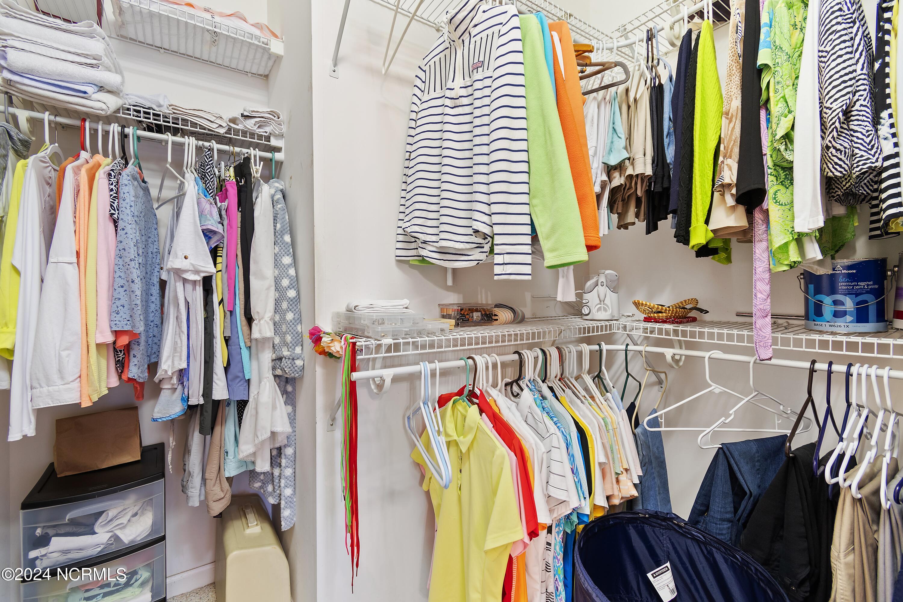 559 Lockwood Court SE