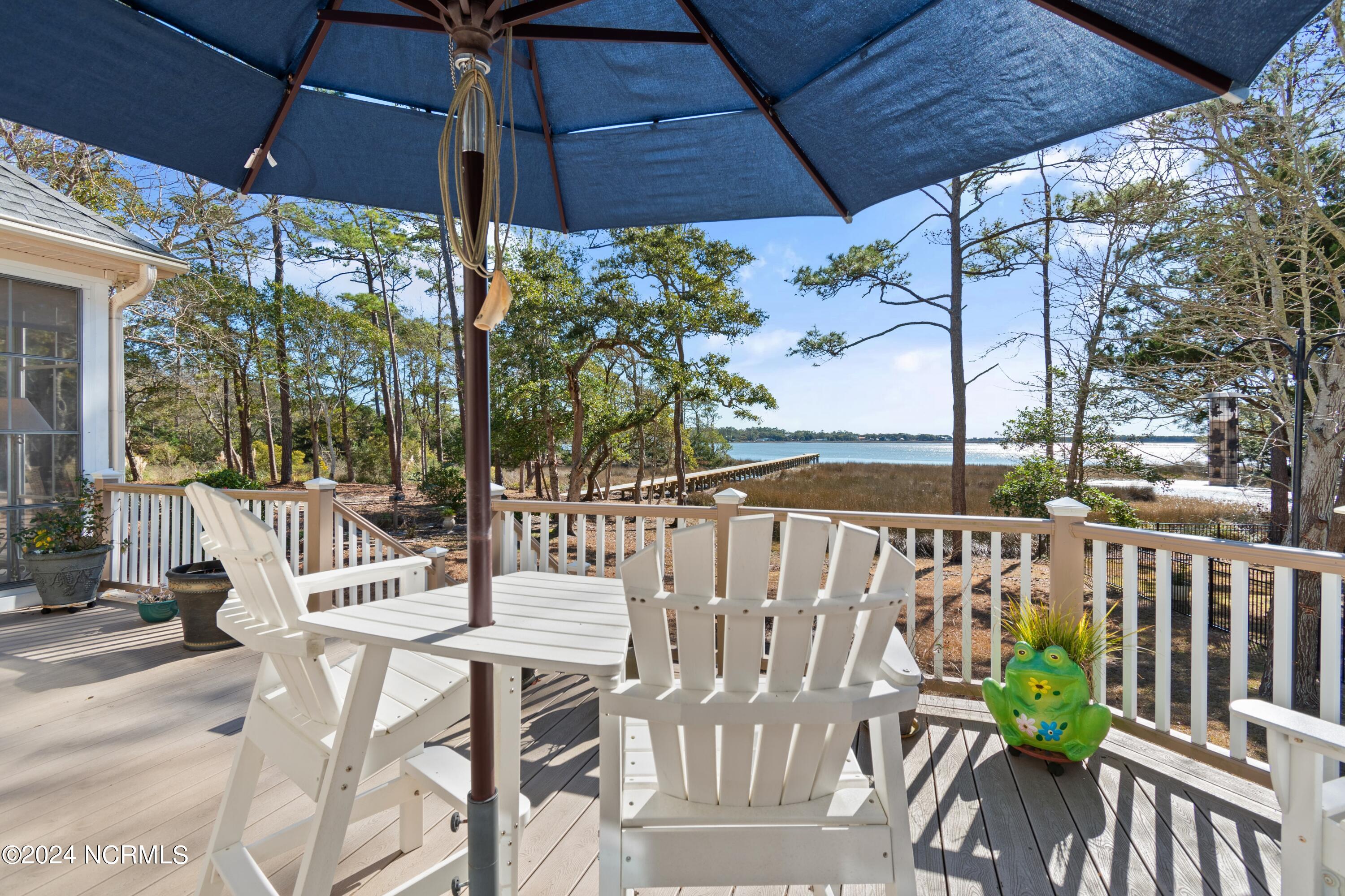 559 Lockwood Court SE