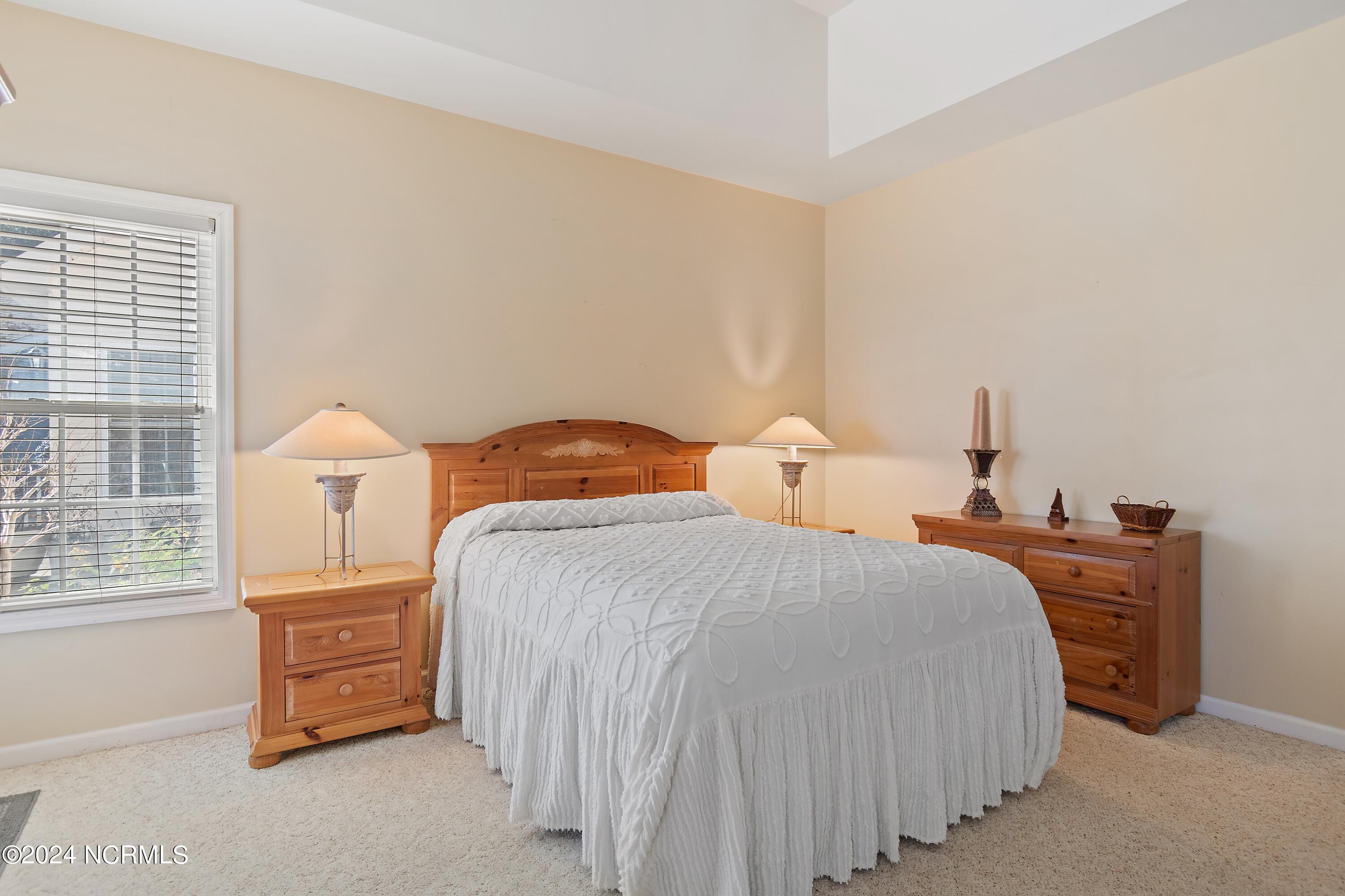 559 Lockwood Court SE