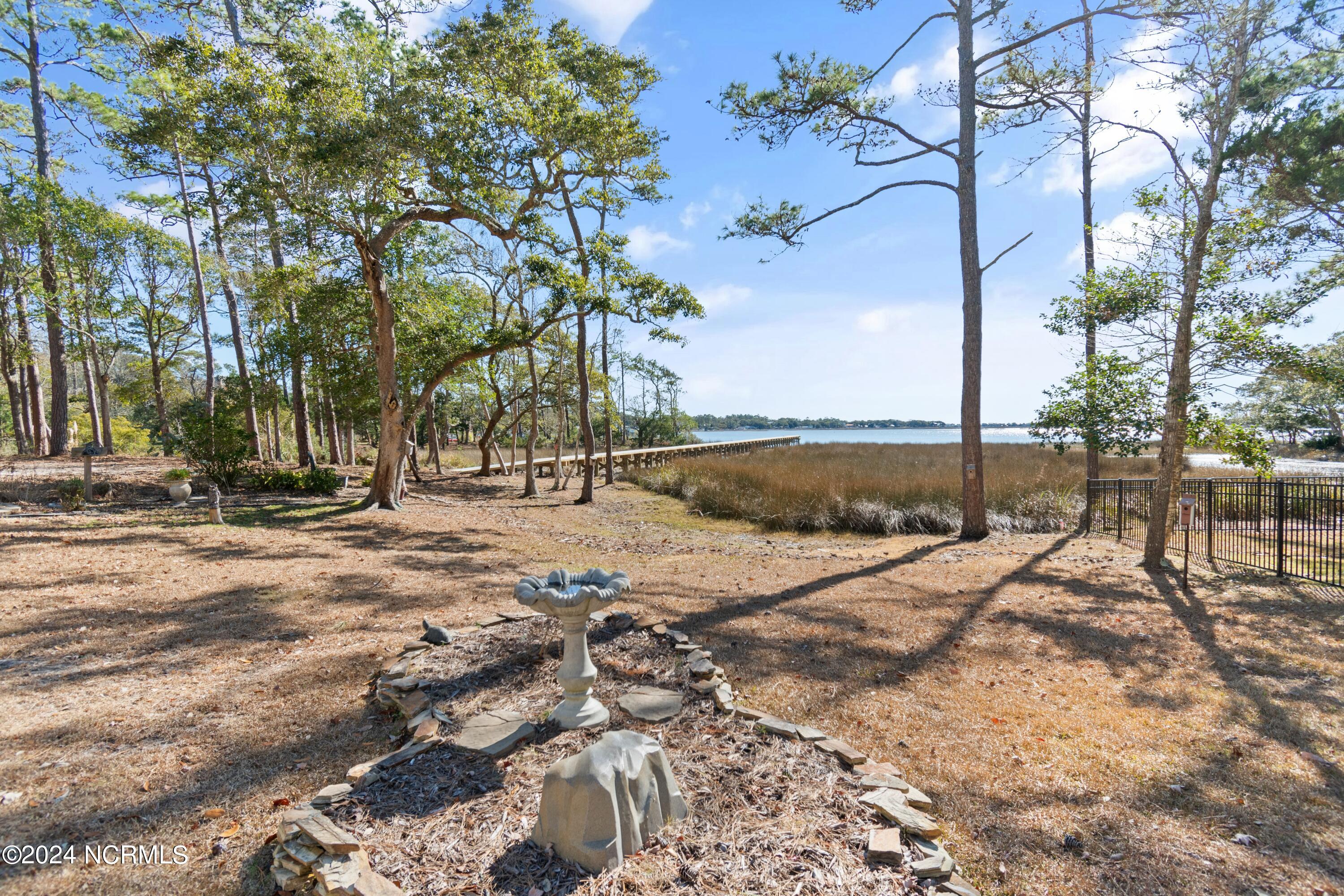 559 Lockwood Court SE