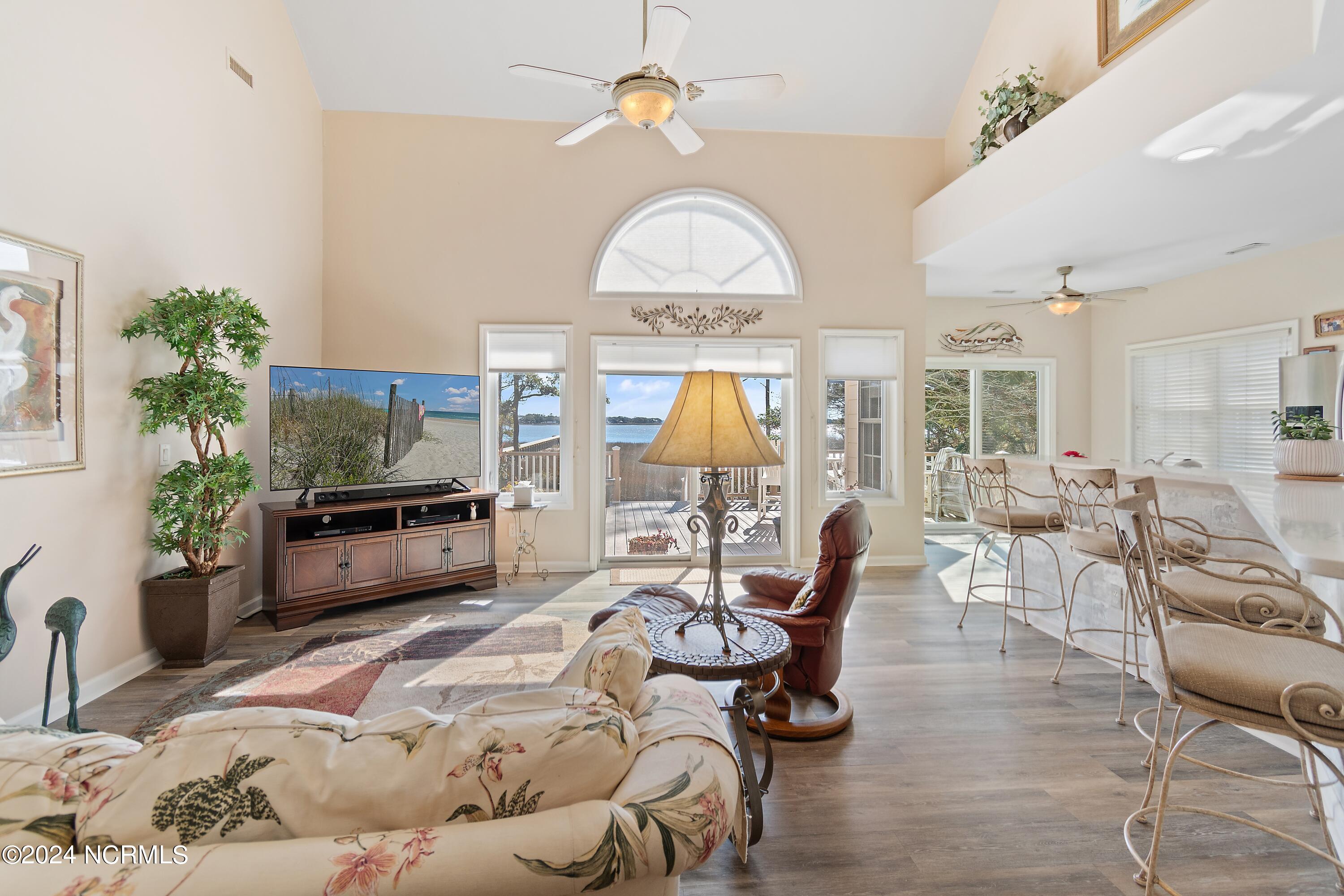 559 Lockwood Court SE