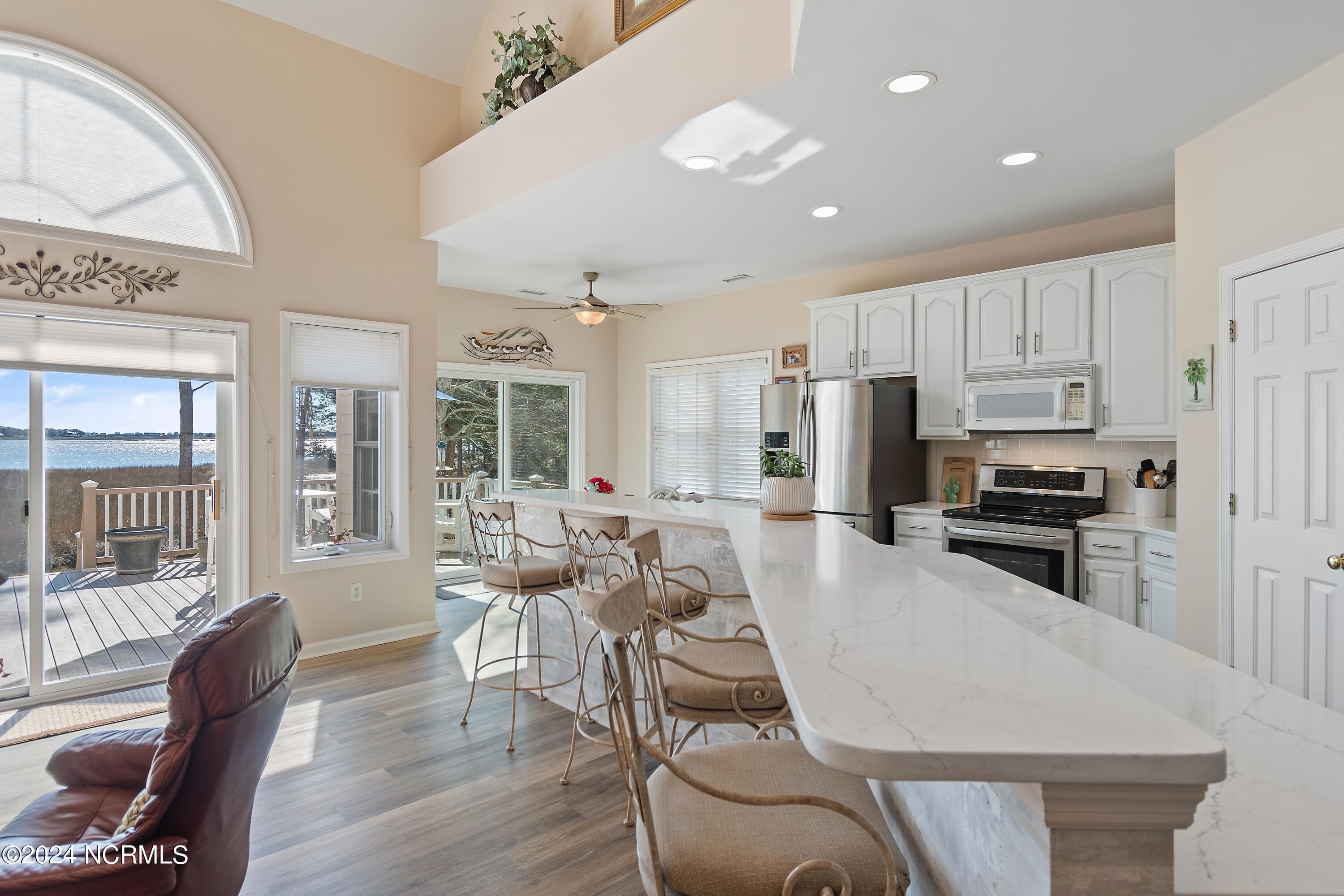 559 Lockwood Court SE