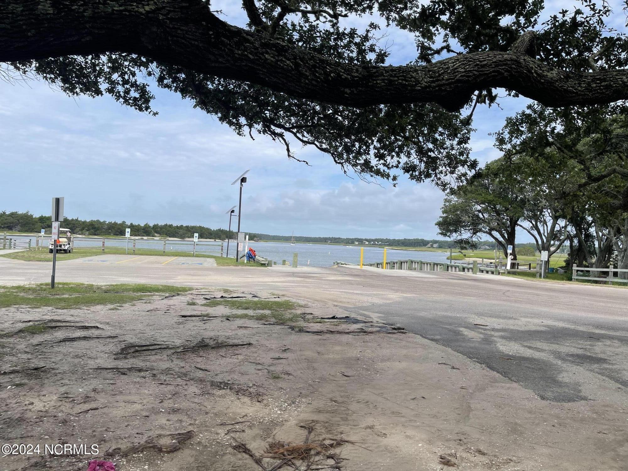 559 Lockwood Court SE