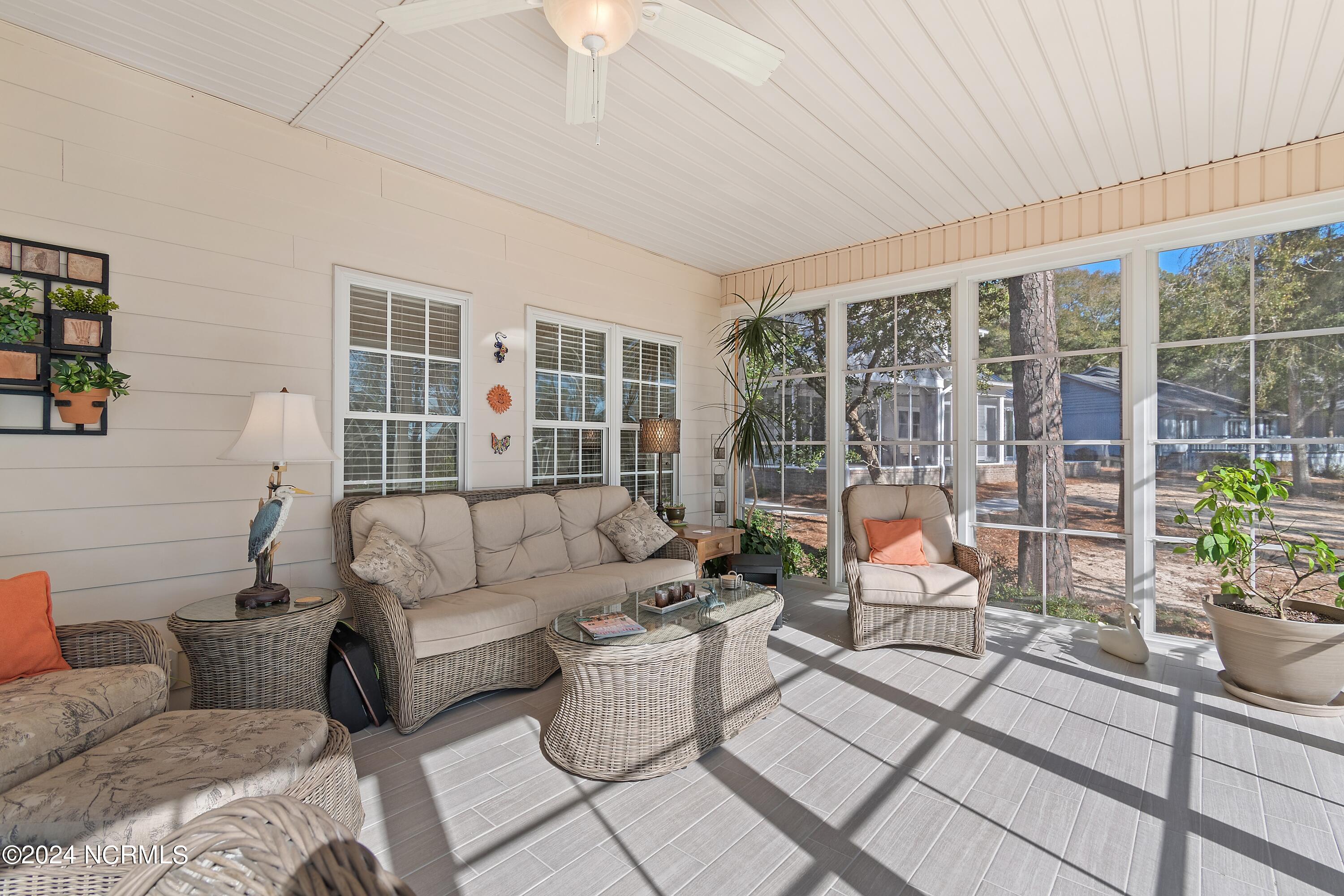 559 Lockwood Court SE