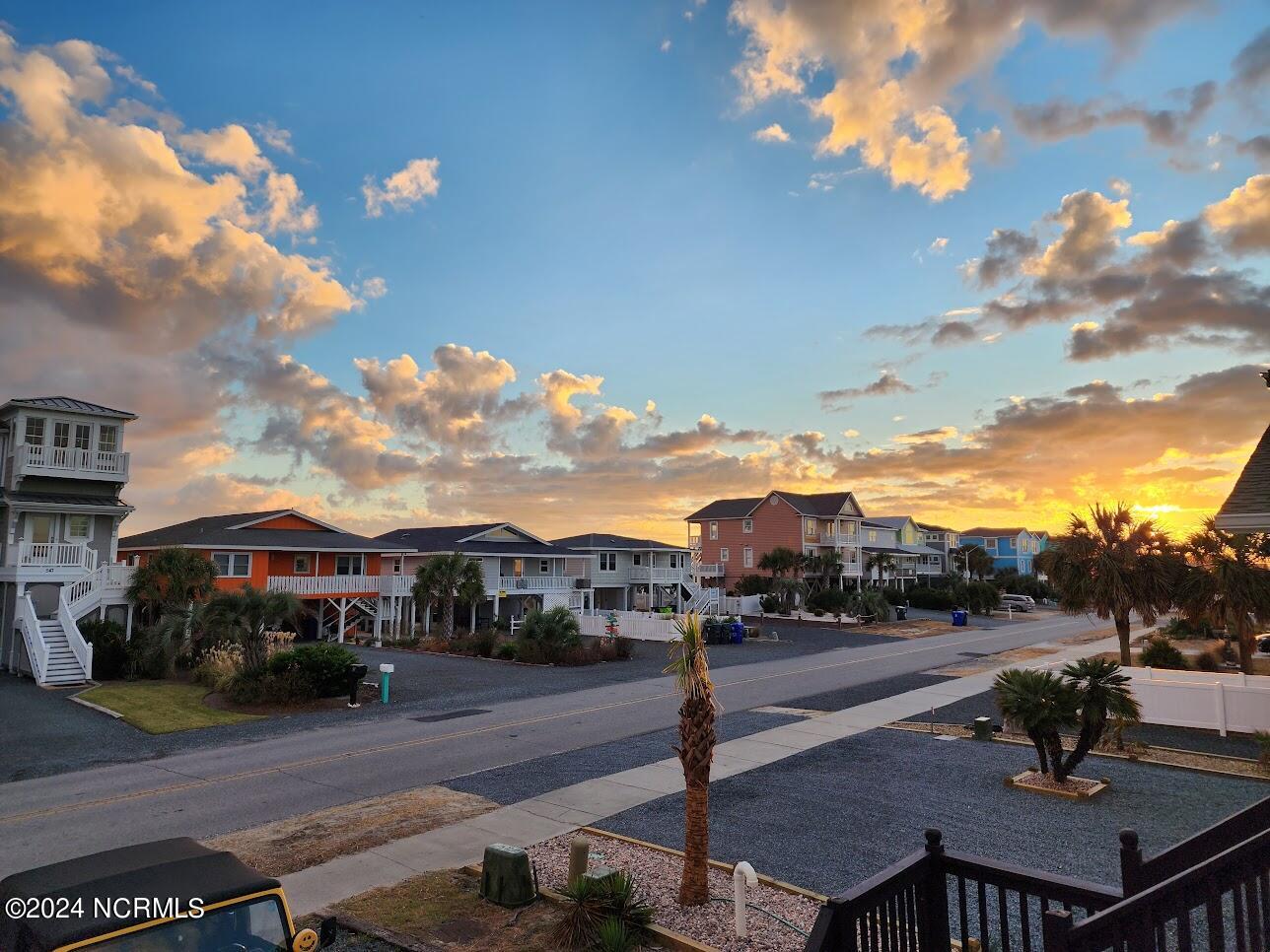 546 Ocean Boulevard W