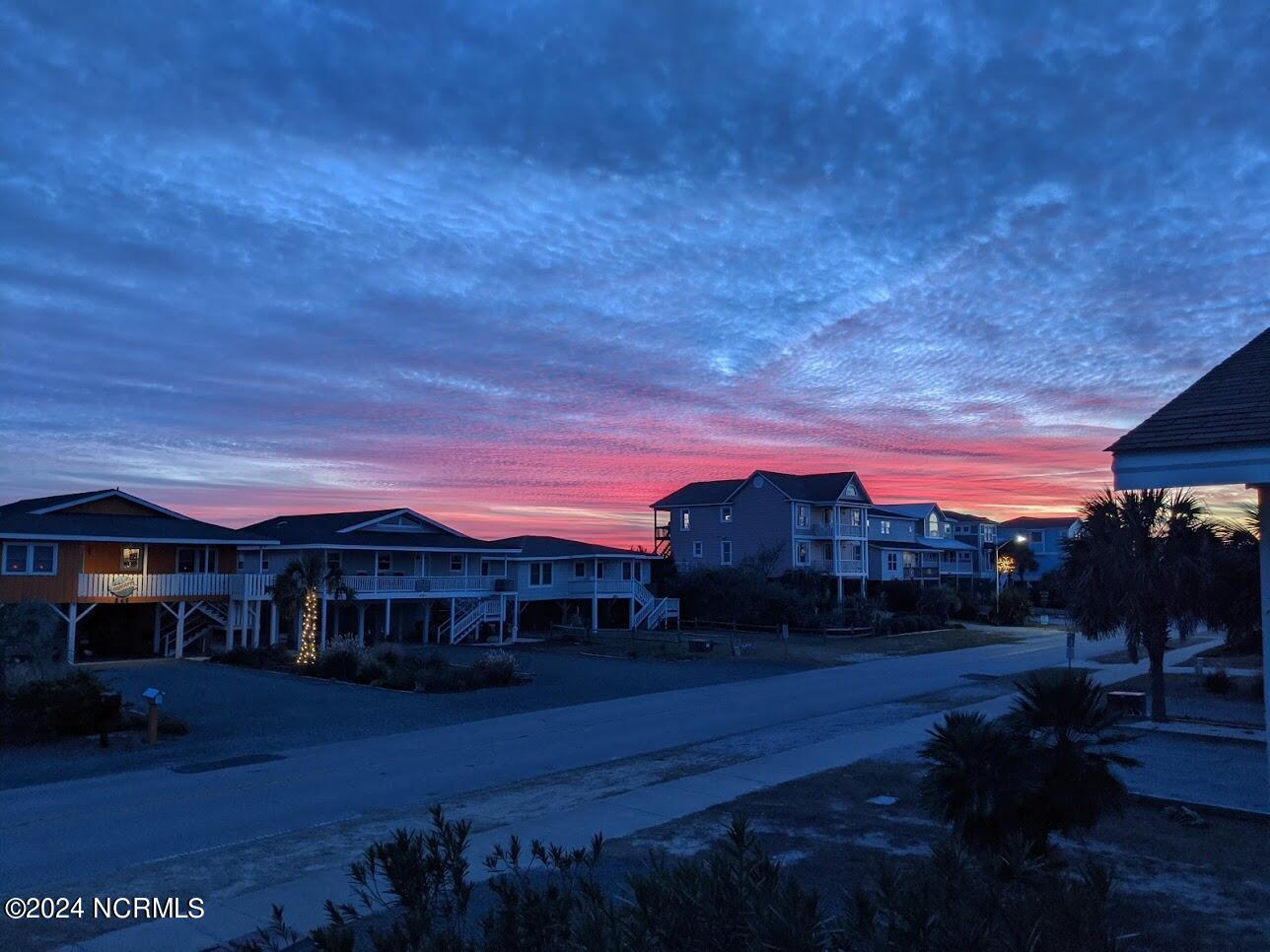 546 Ocean Boulevard W