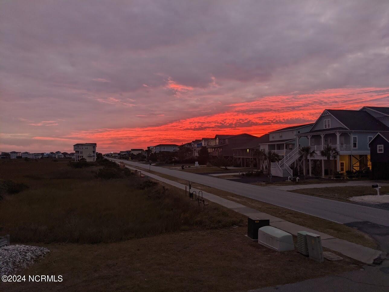 546 Ocean Boulevard W