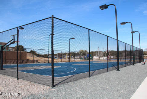 546 Ocean Boulevard W