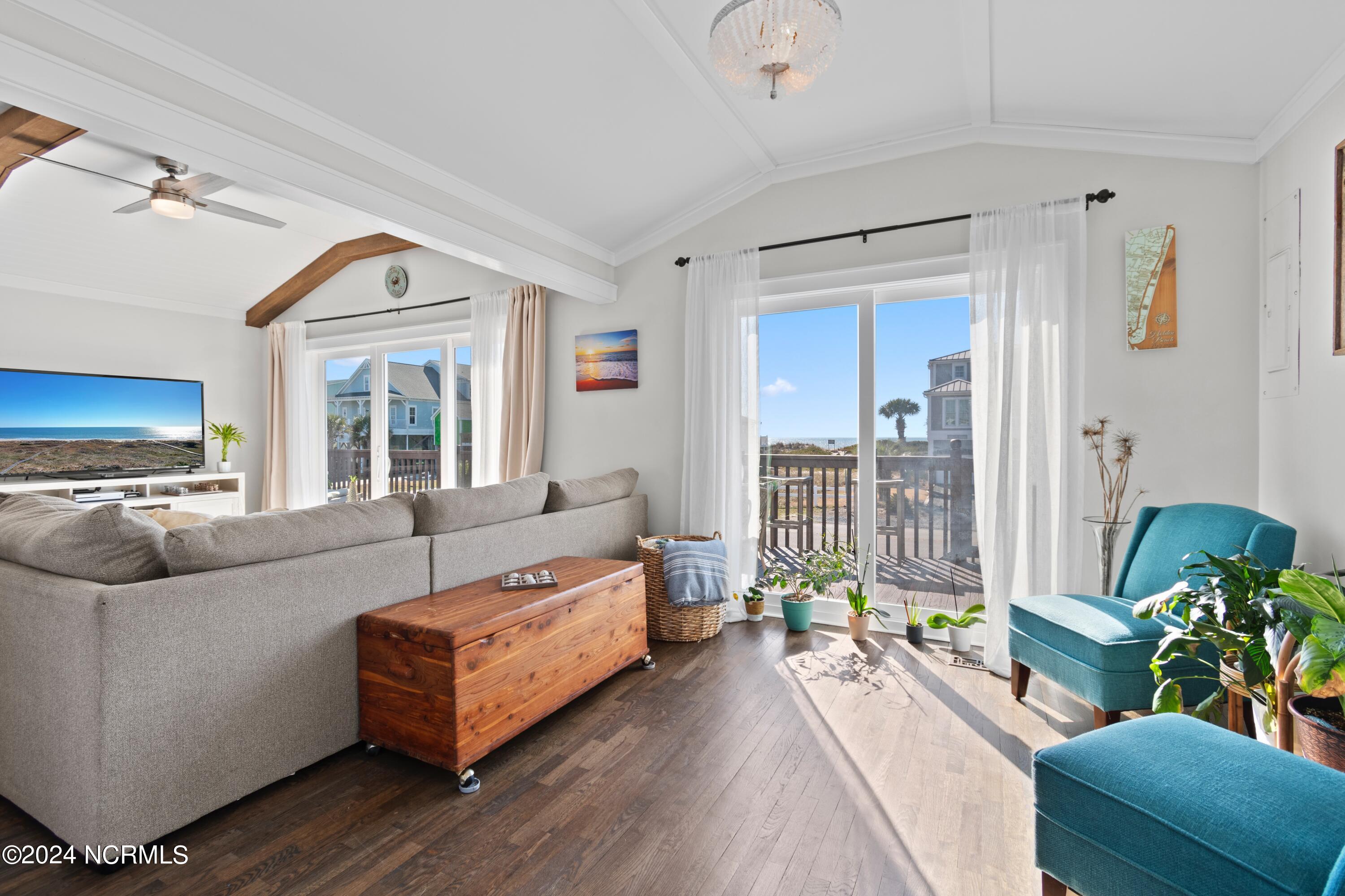 546 Ocean Boulevard W