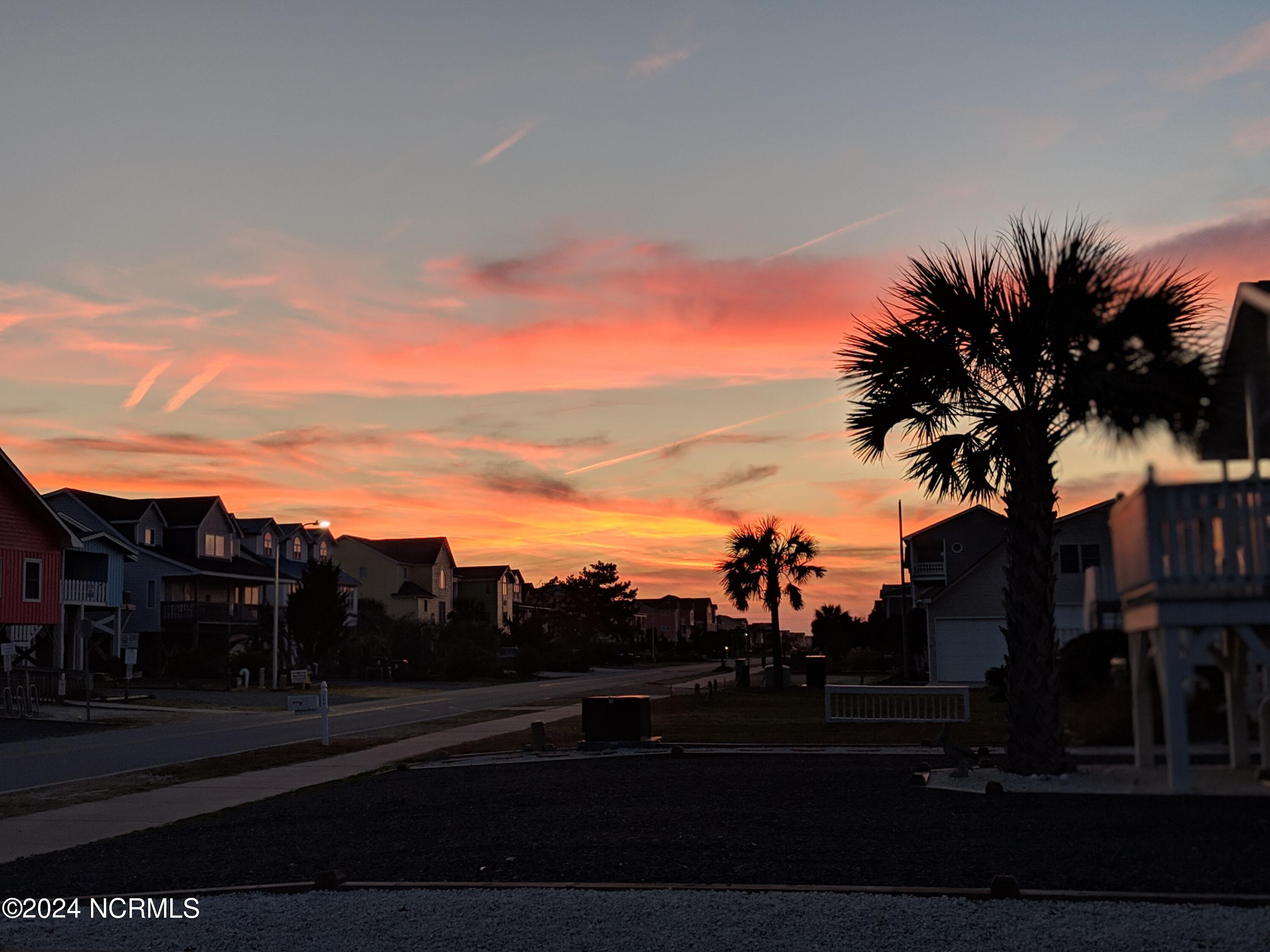 546 Ocean Boulevard W