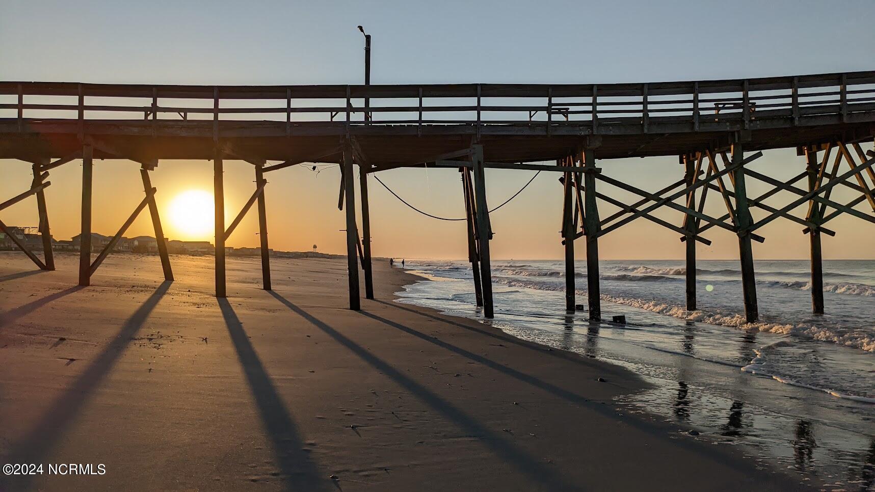 546 Ocean Boulevard W