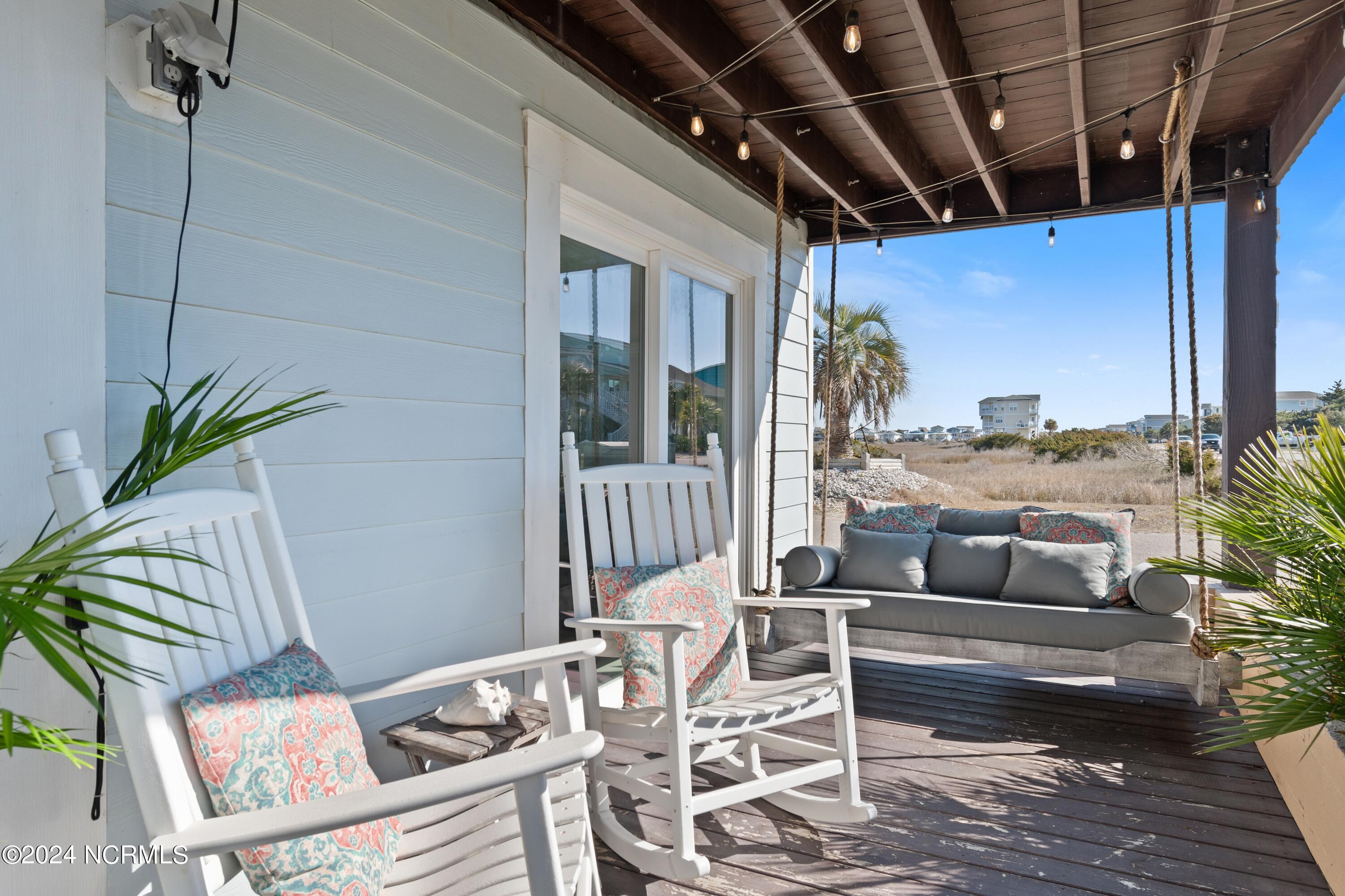 546 Ocean Boulevard W