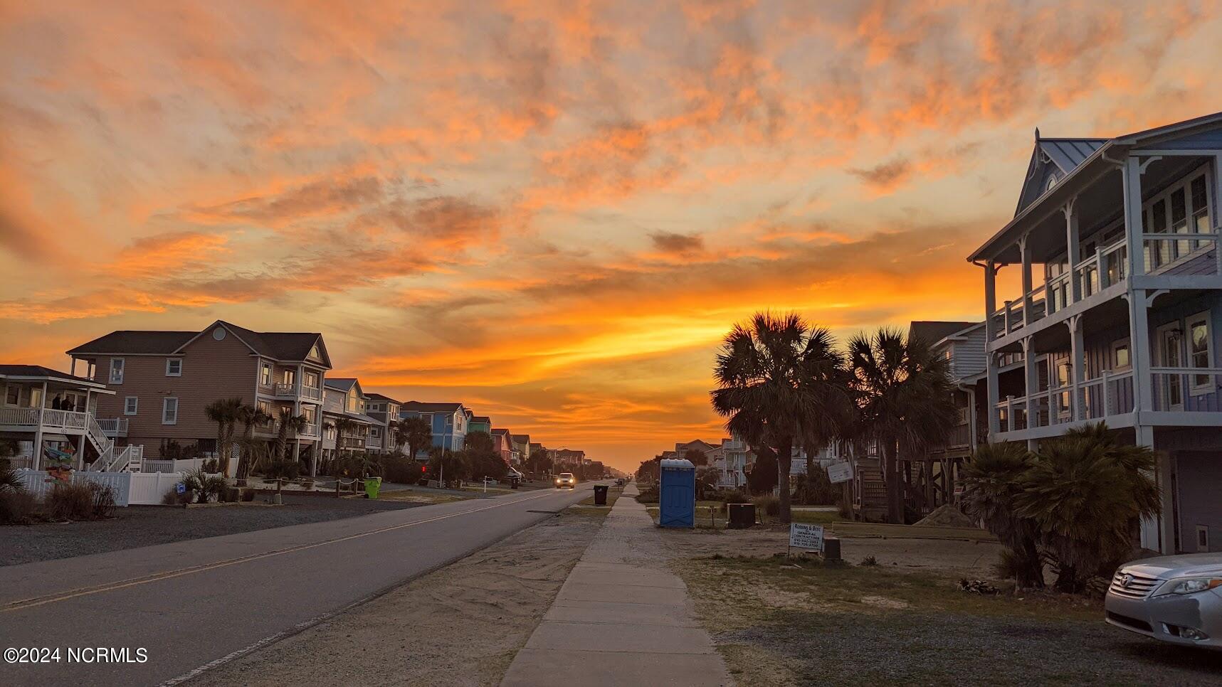 546 Ocean Boulevard W