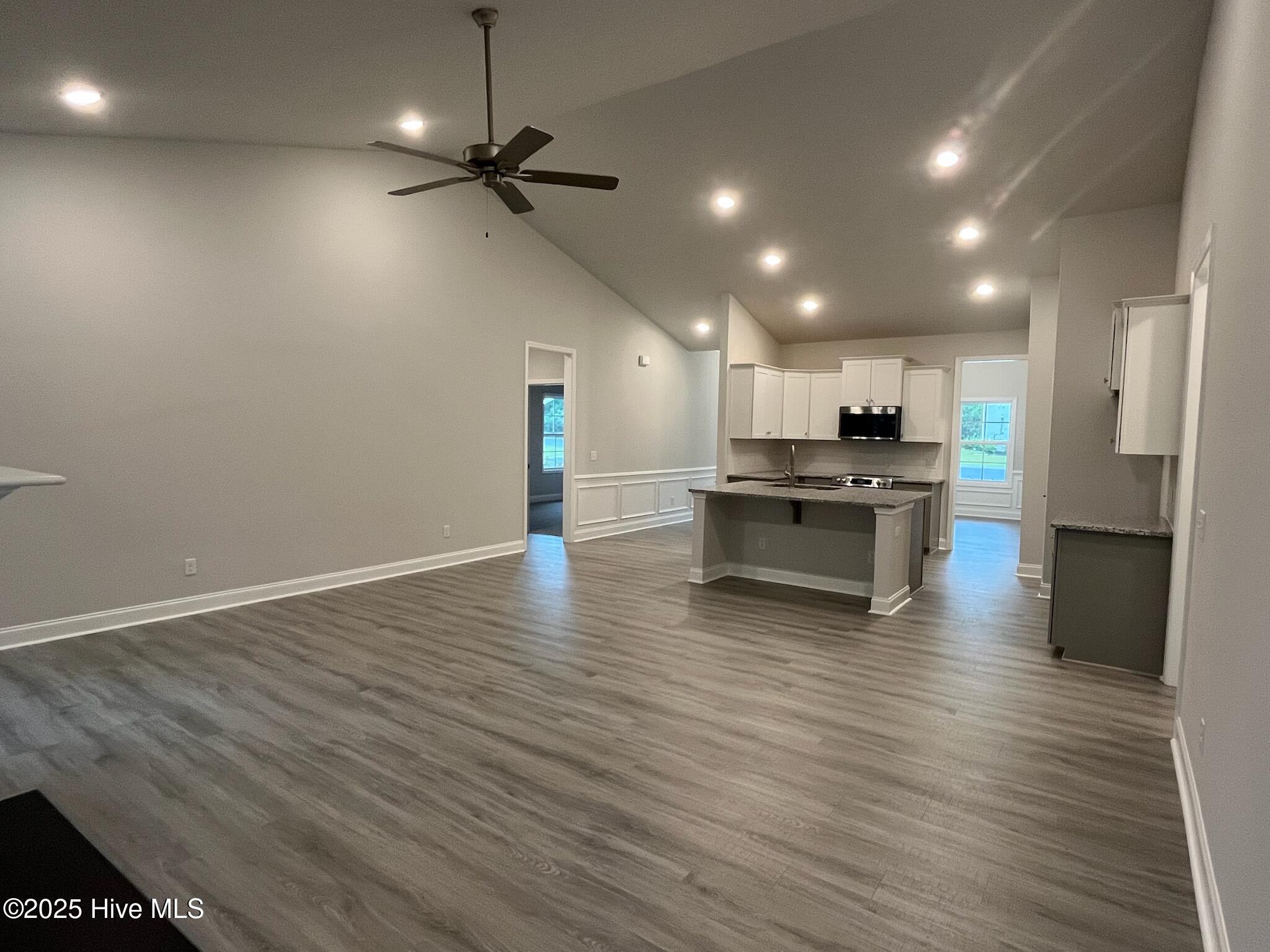 1222 Mandevilla Drive SE