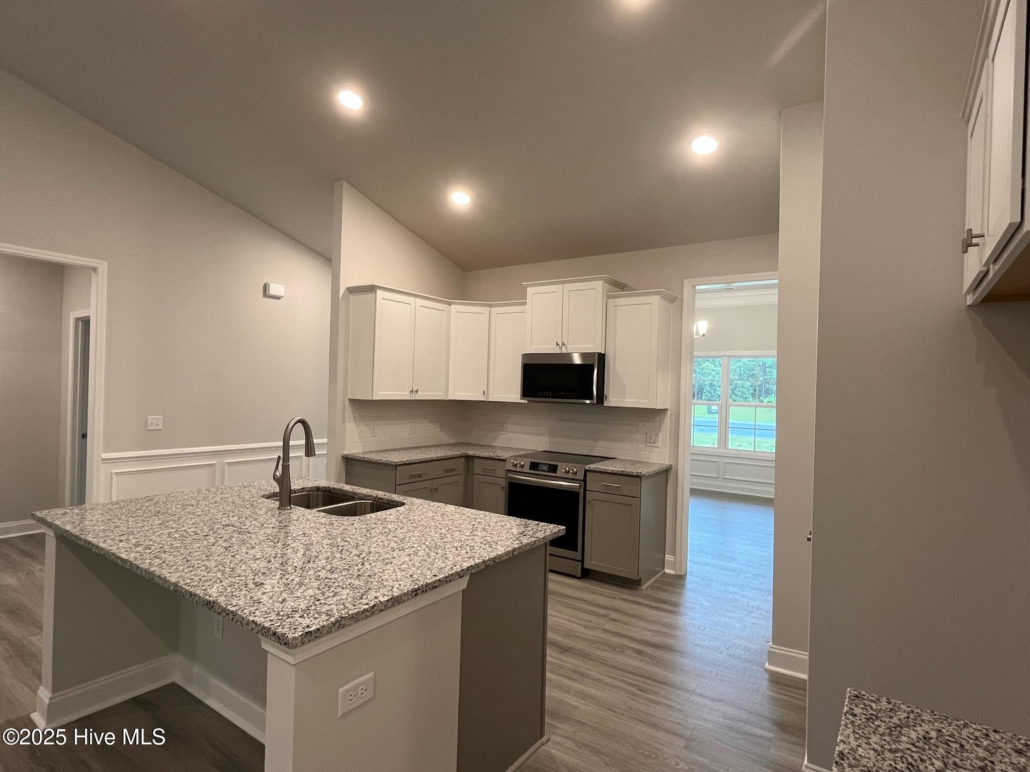 1222 Mandevilla Drive SE