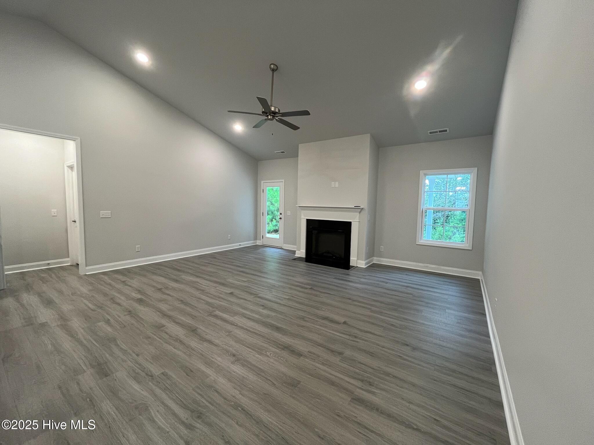 1222 Mandevilla Drive SE