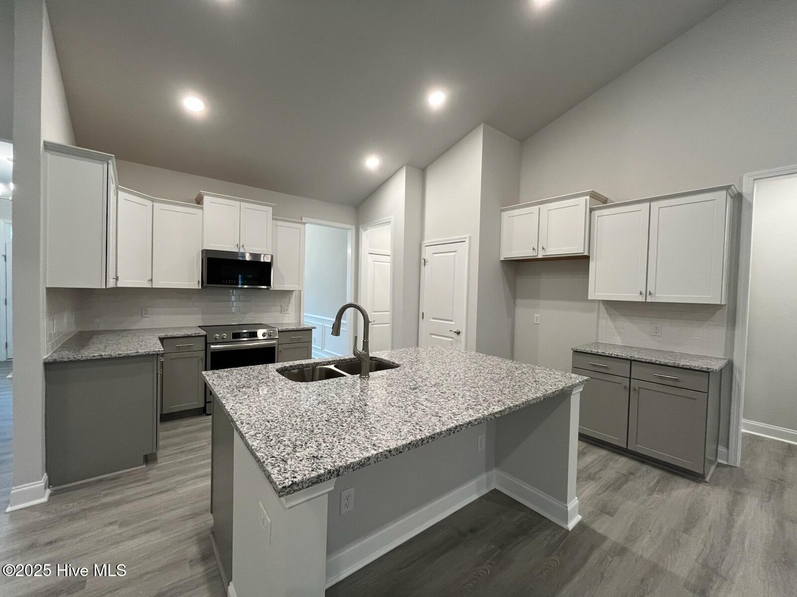 1222 Mandevilla Drive SE