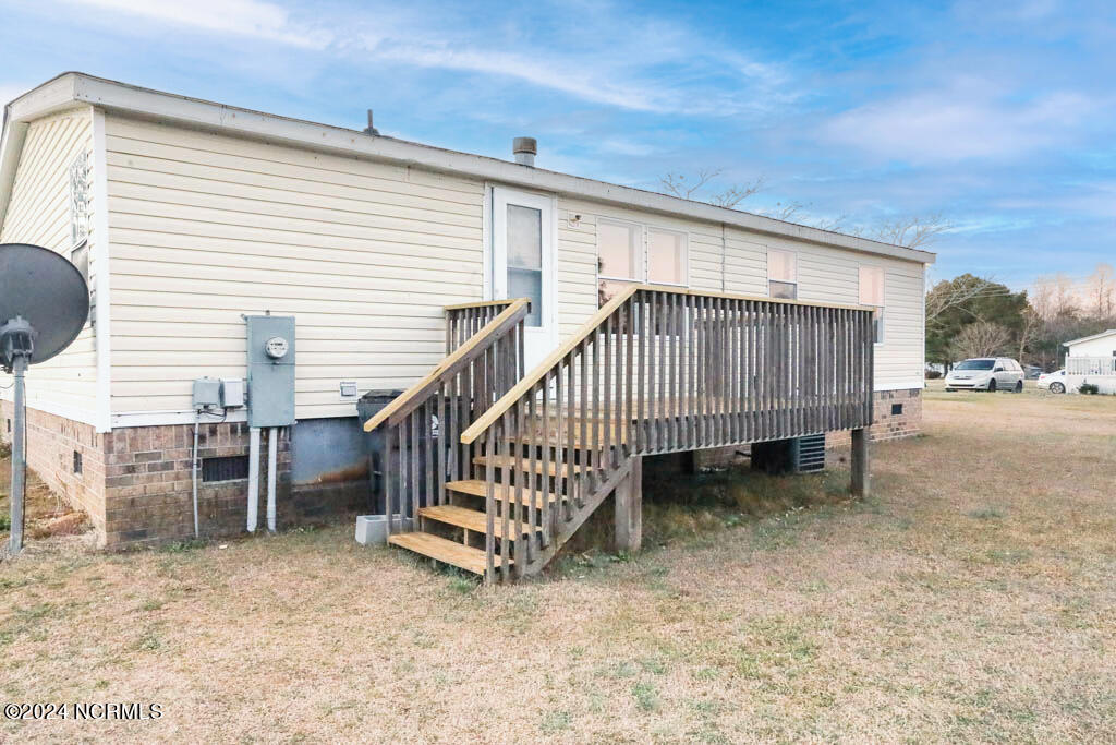 275 Colonial Landing Road SE