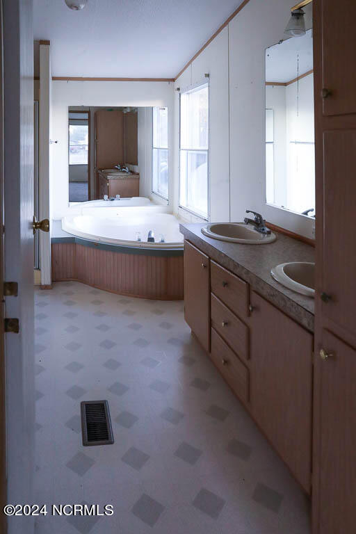 275 Colonial Landing Road SE