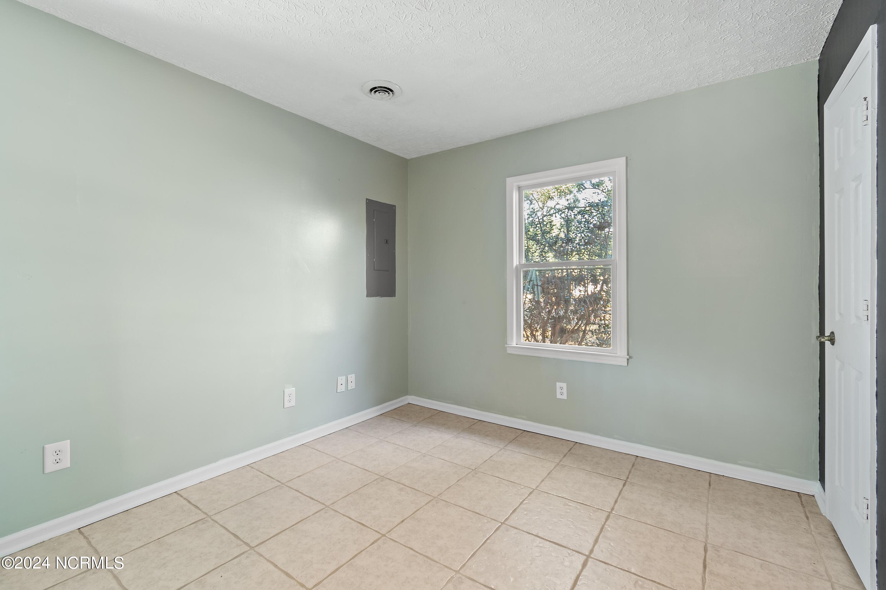 201 N Lake Keziah Drive