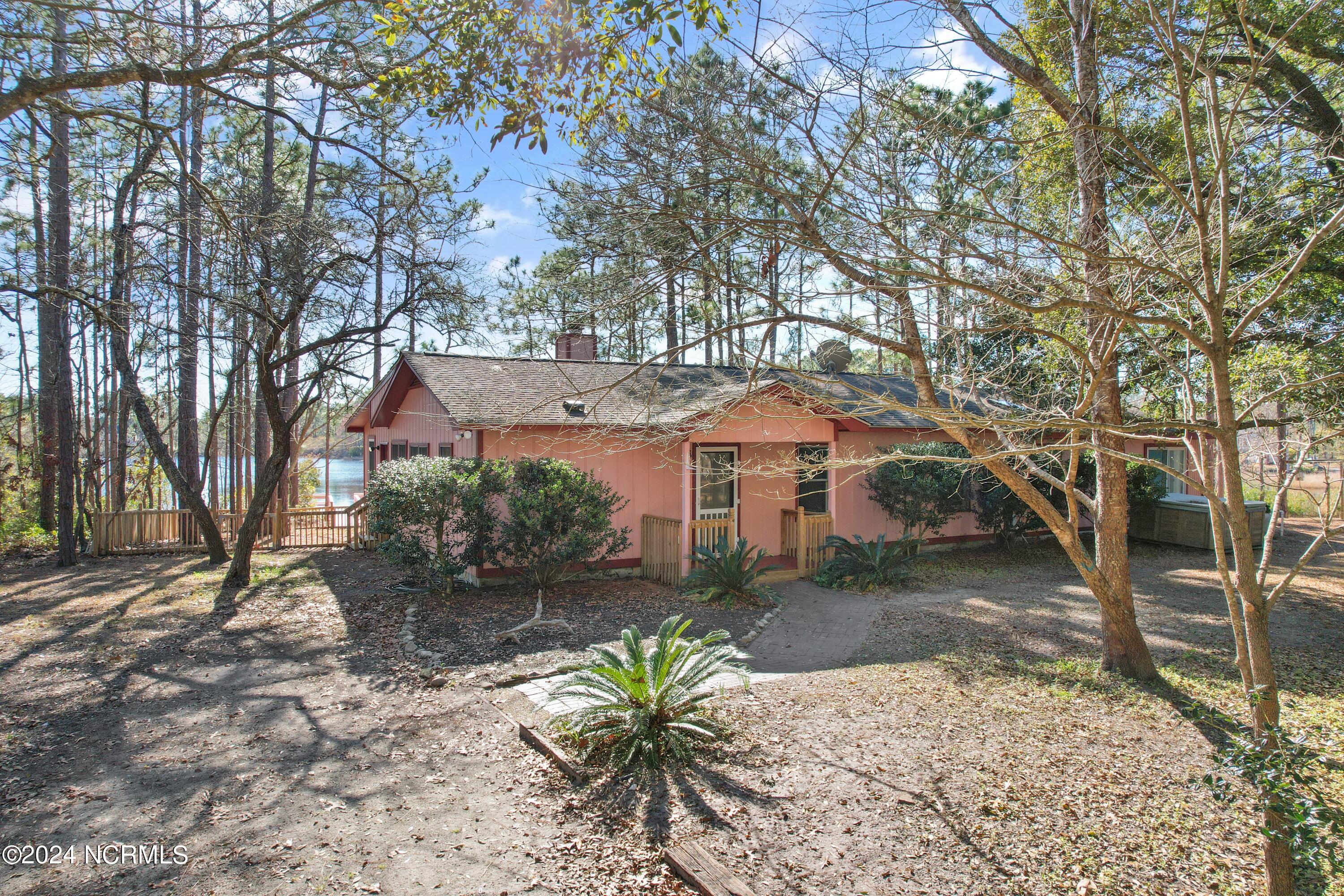 201 N Lake Keziah Drive