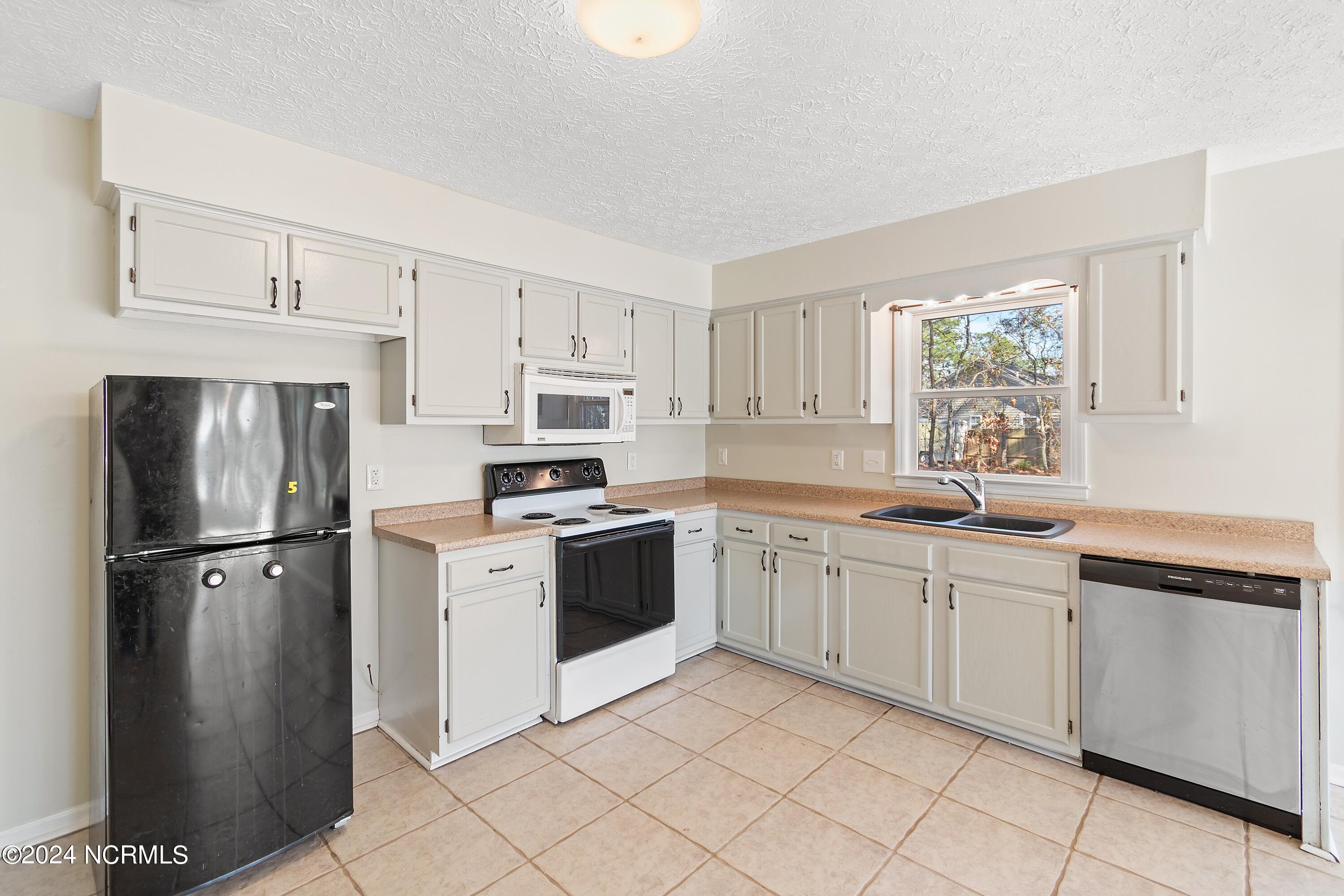 201 N Lake Keziah Drive