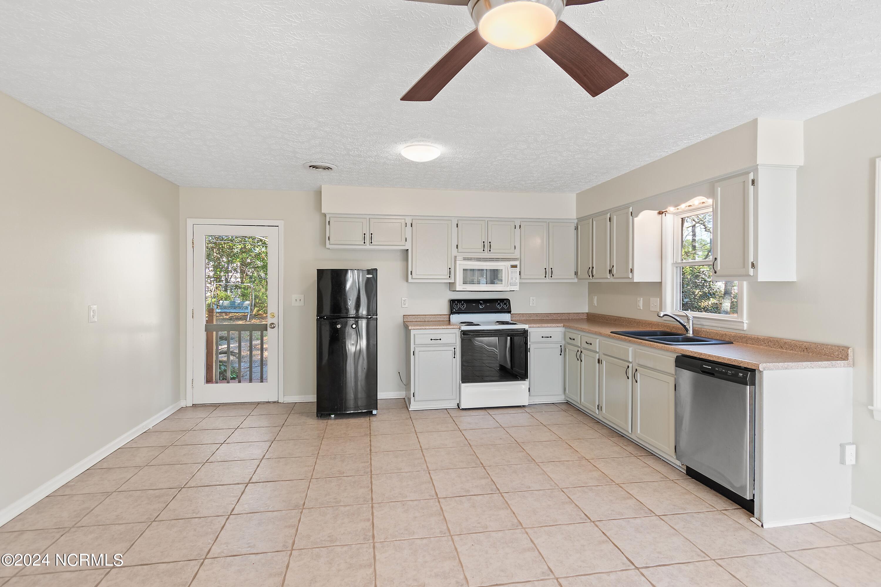 201 N Lake Keziah Drive