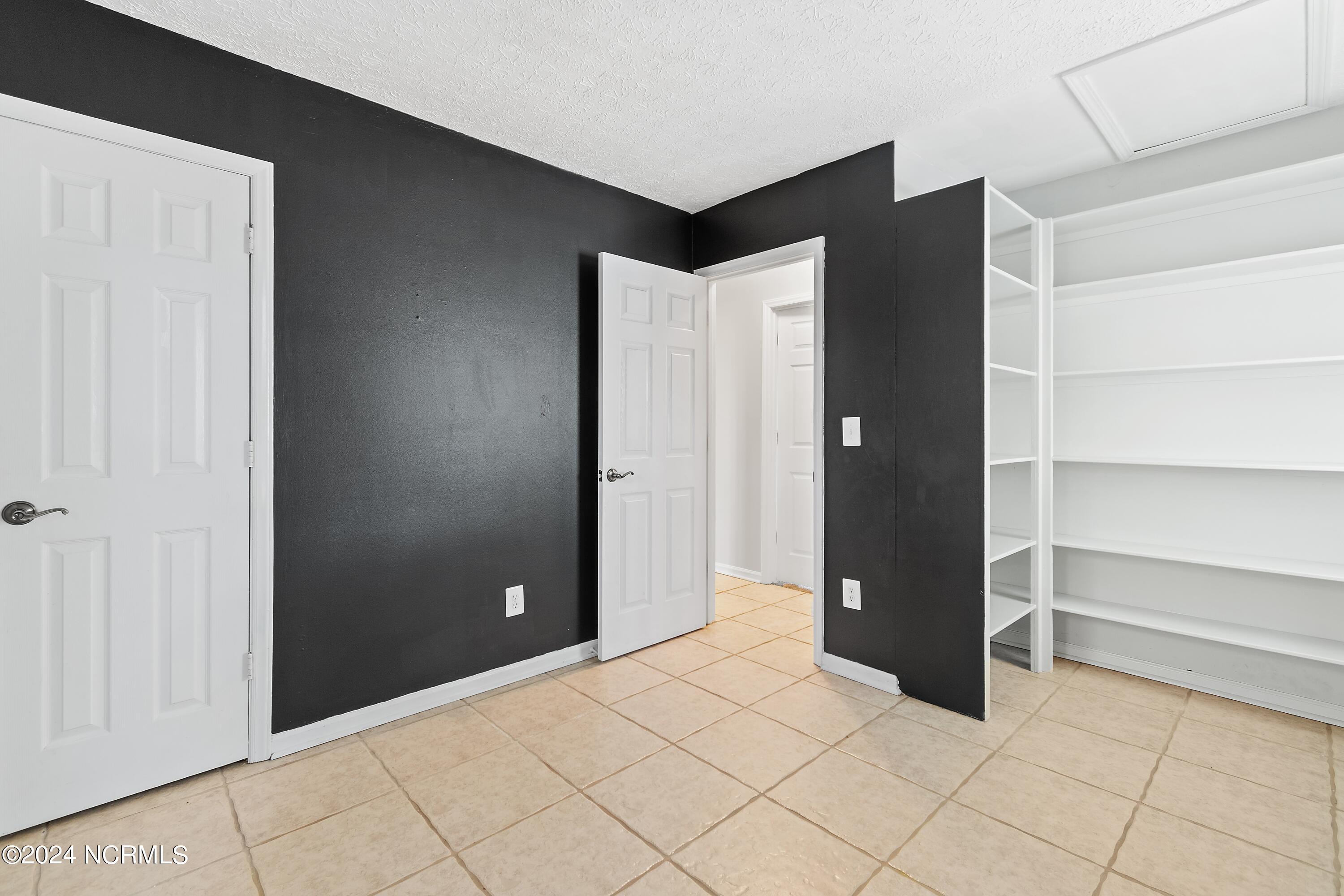 201 N Lake Keziah Drive