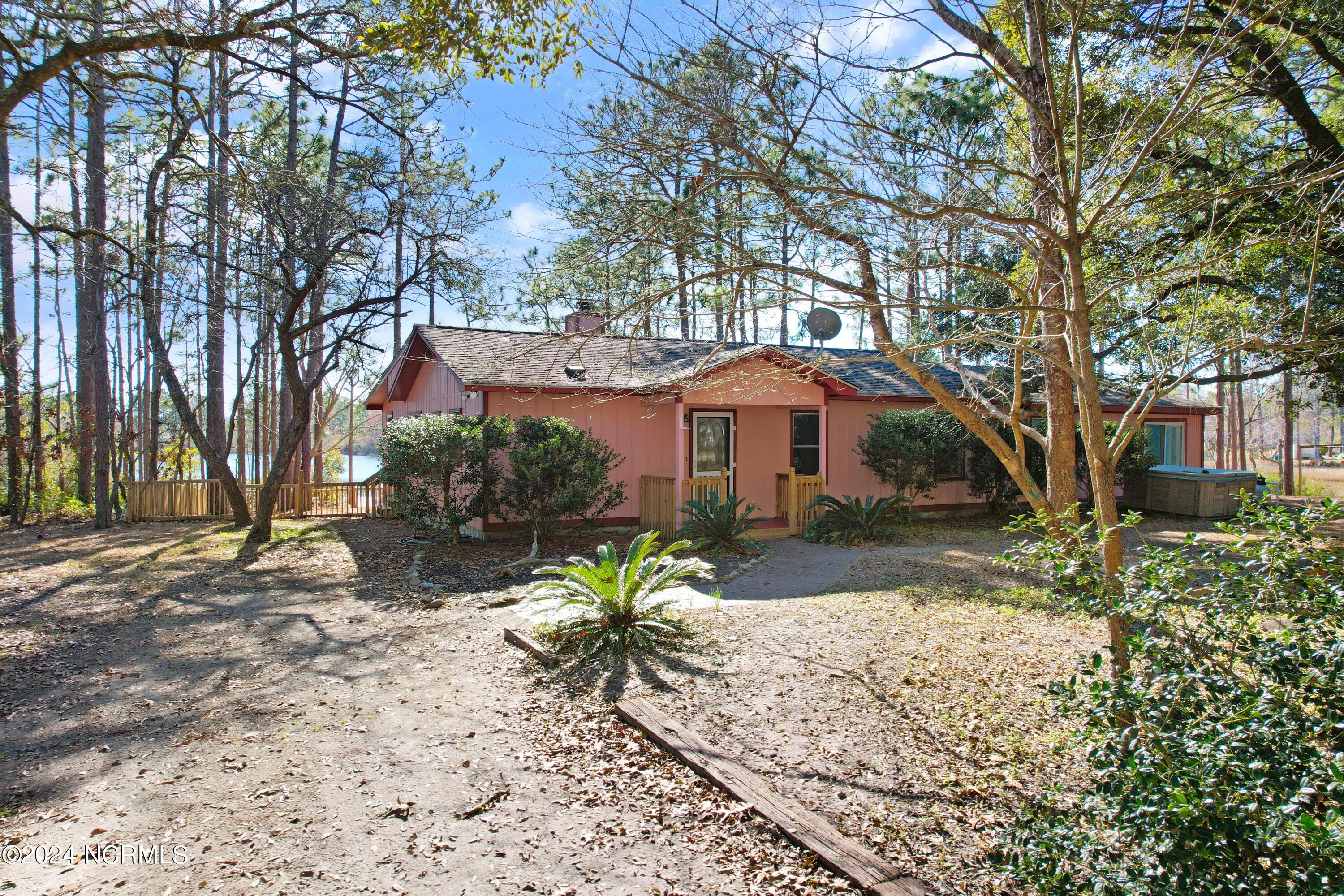 201 N Lake Keziah Drive