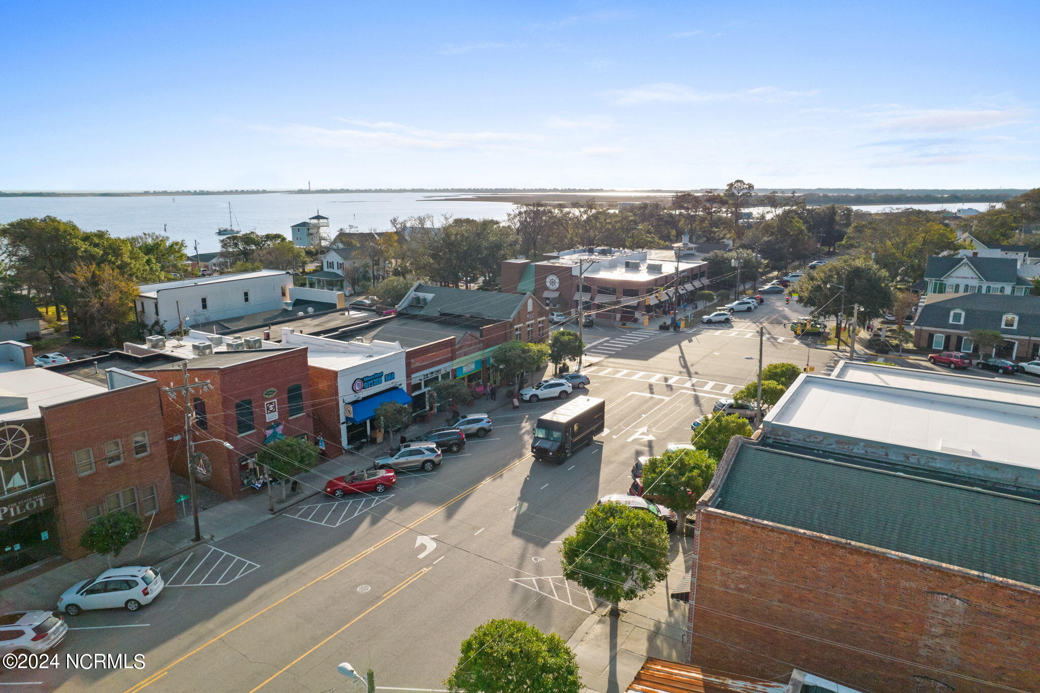 600 W Brunswick Street, Unit 6