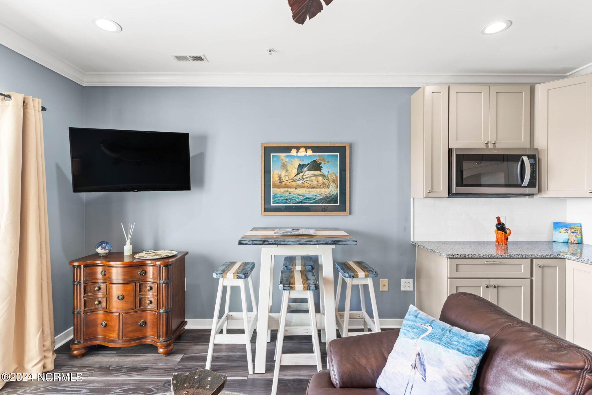 600 W Brunswick Street, Unit 6