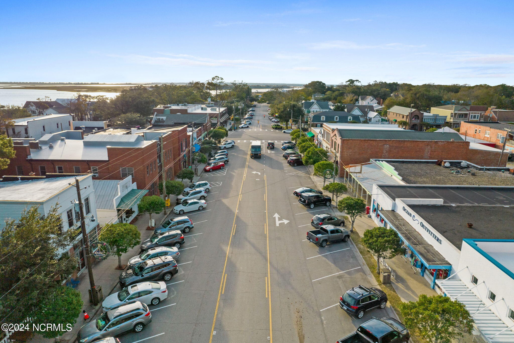 600 W Brunswick Street, Unit 6