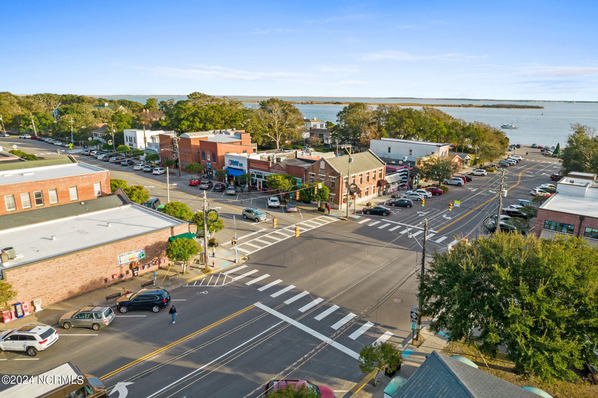 600 W Brunswick Street, Unit 6