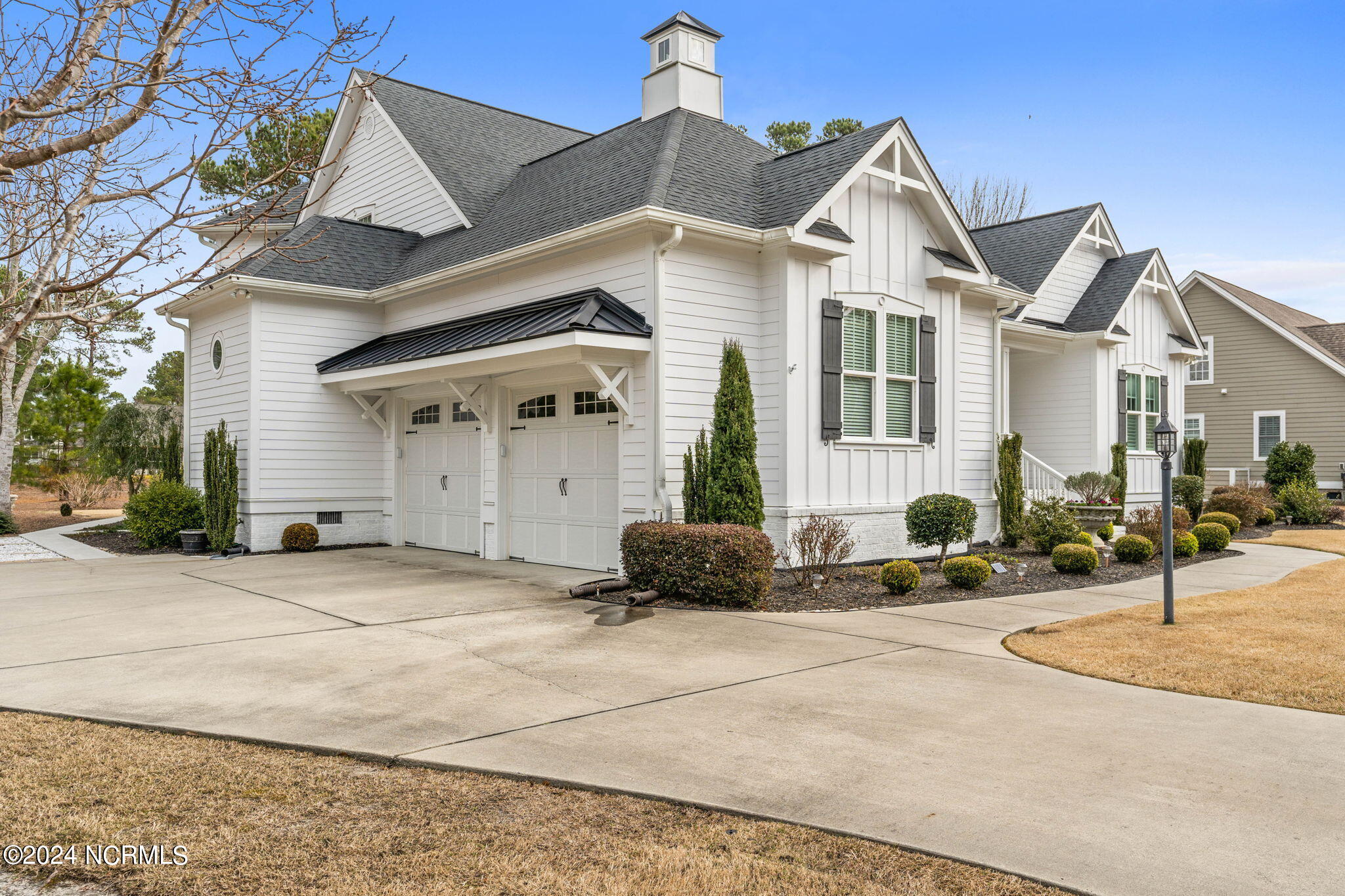 804 Breezewood Drive SE