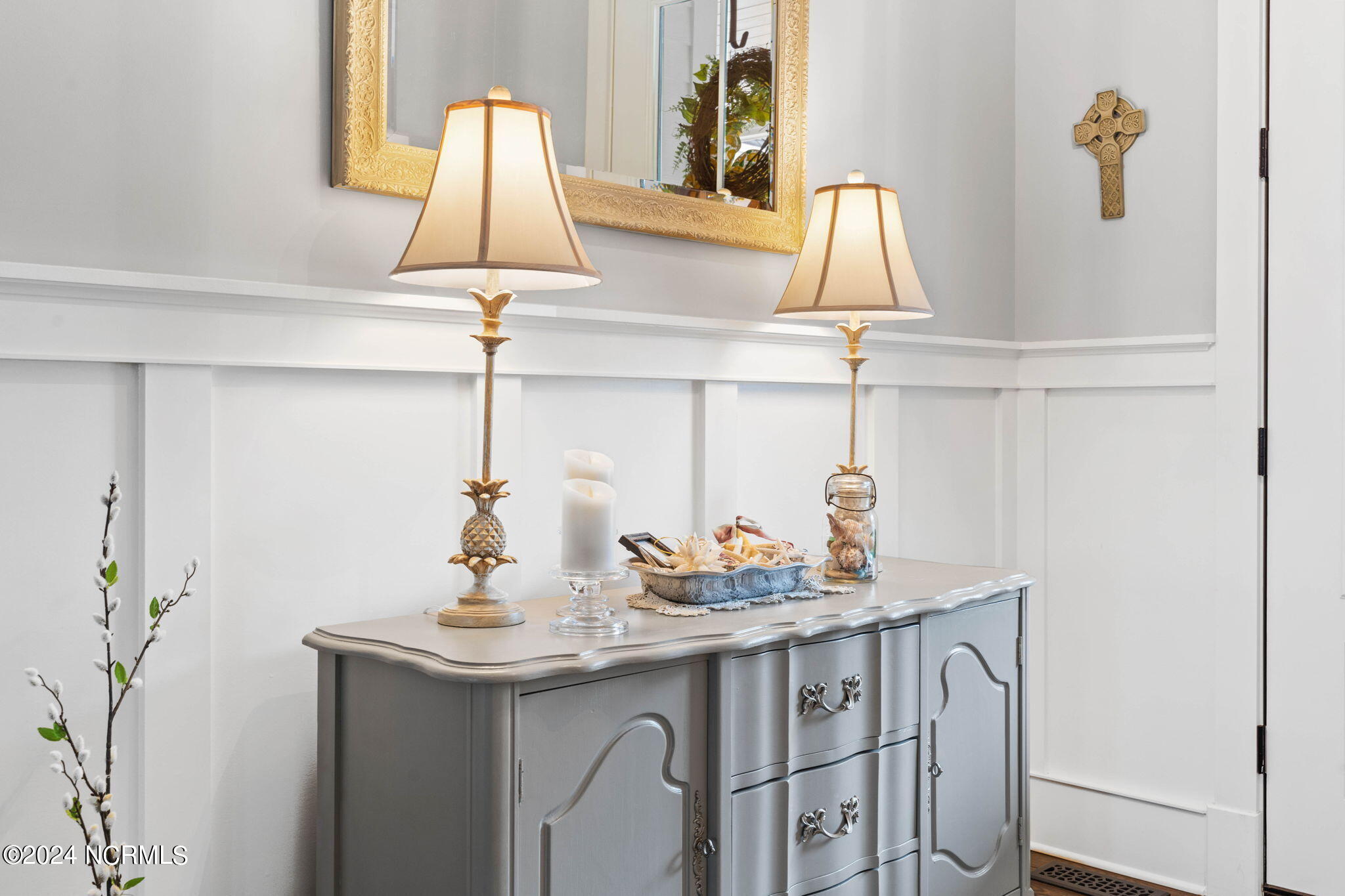 804 Breezewood Drive SE