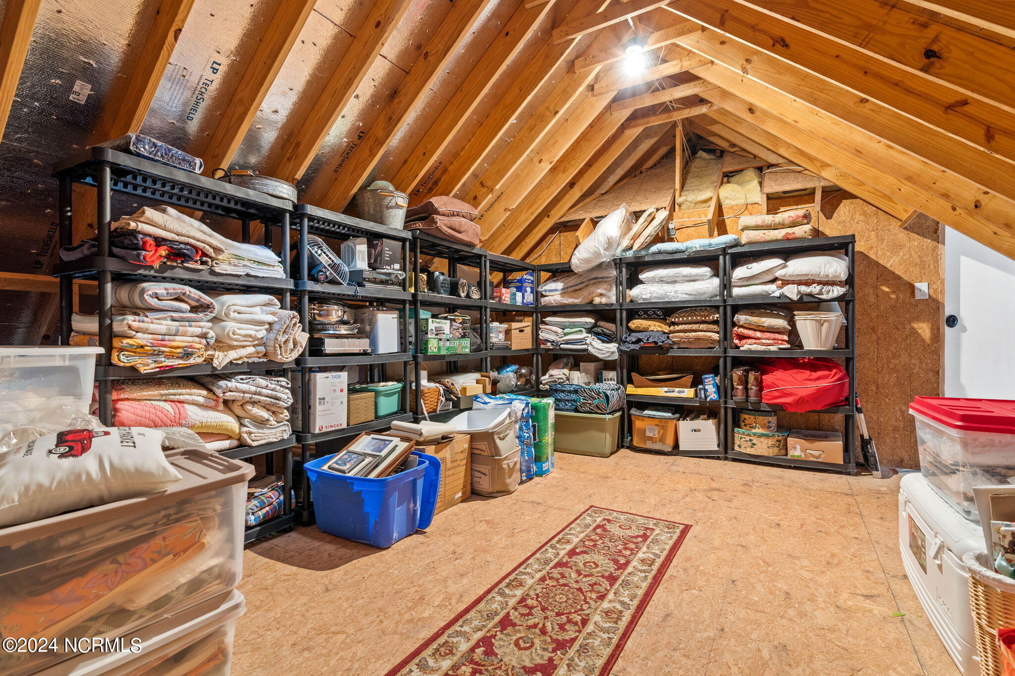 804 Breezewood Drive SE