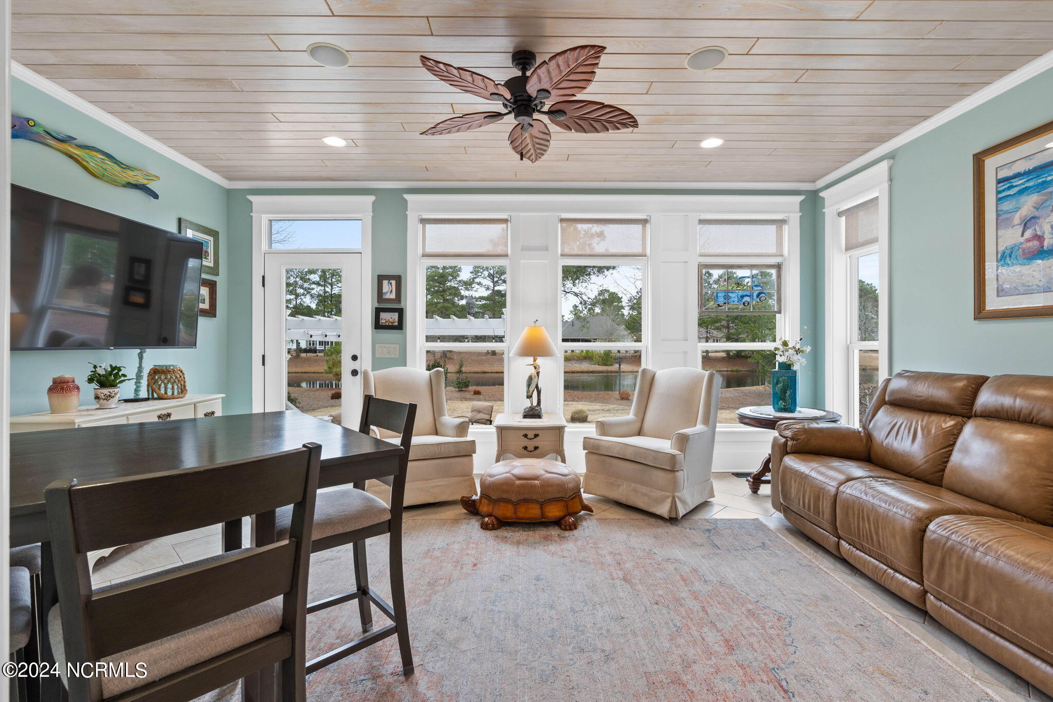 804 Breezewood Drive SE