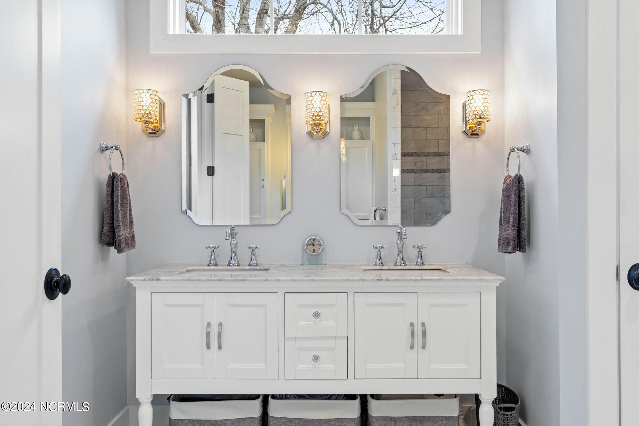 804 Breezewood Drive SE