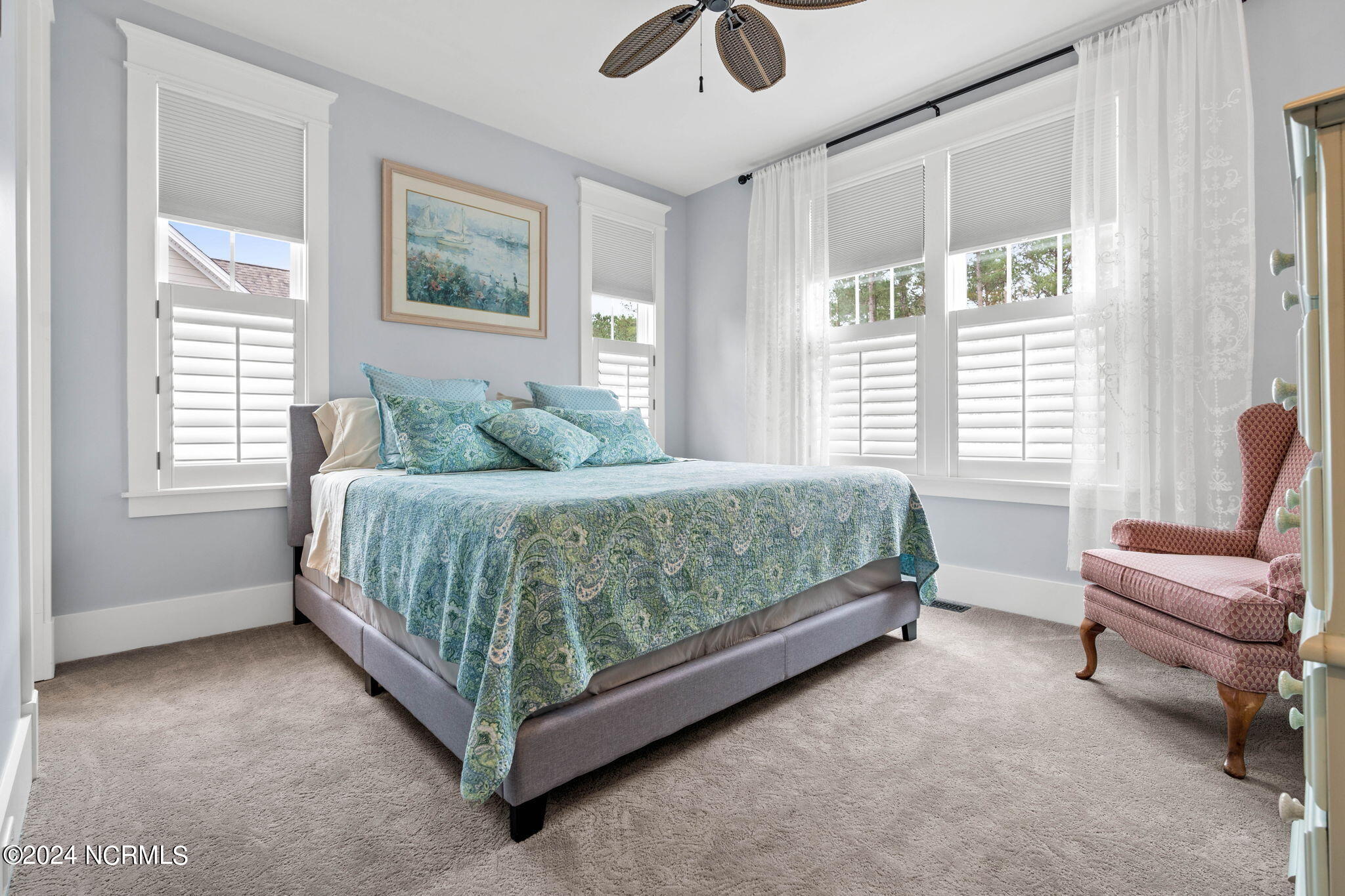 804 Breezewood Drive SE