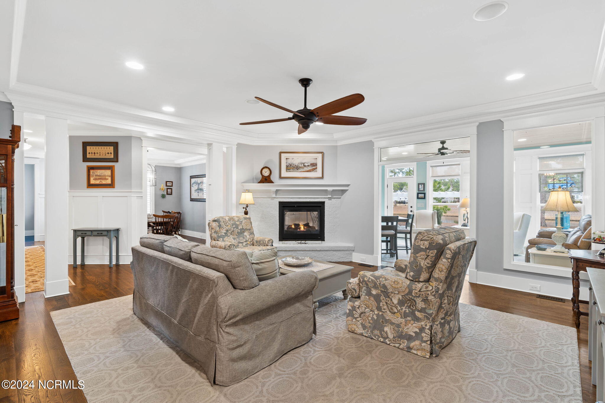 804 Breezewood Drive SE