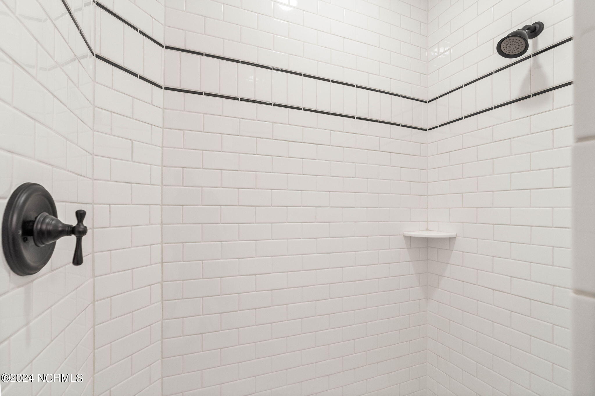 804 Breezewood Drive SE