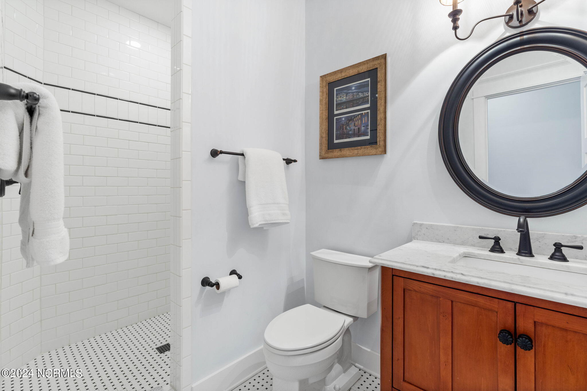 804 Breezewood Drive SE