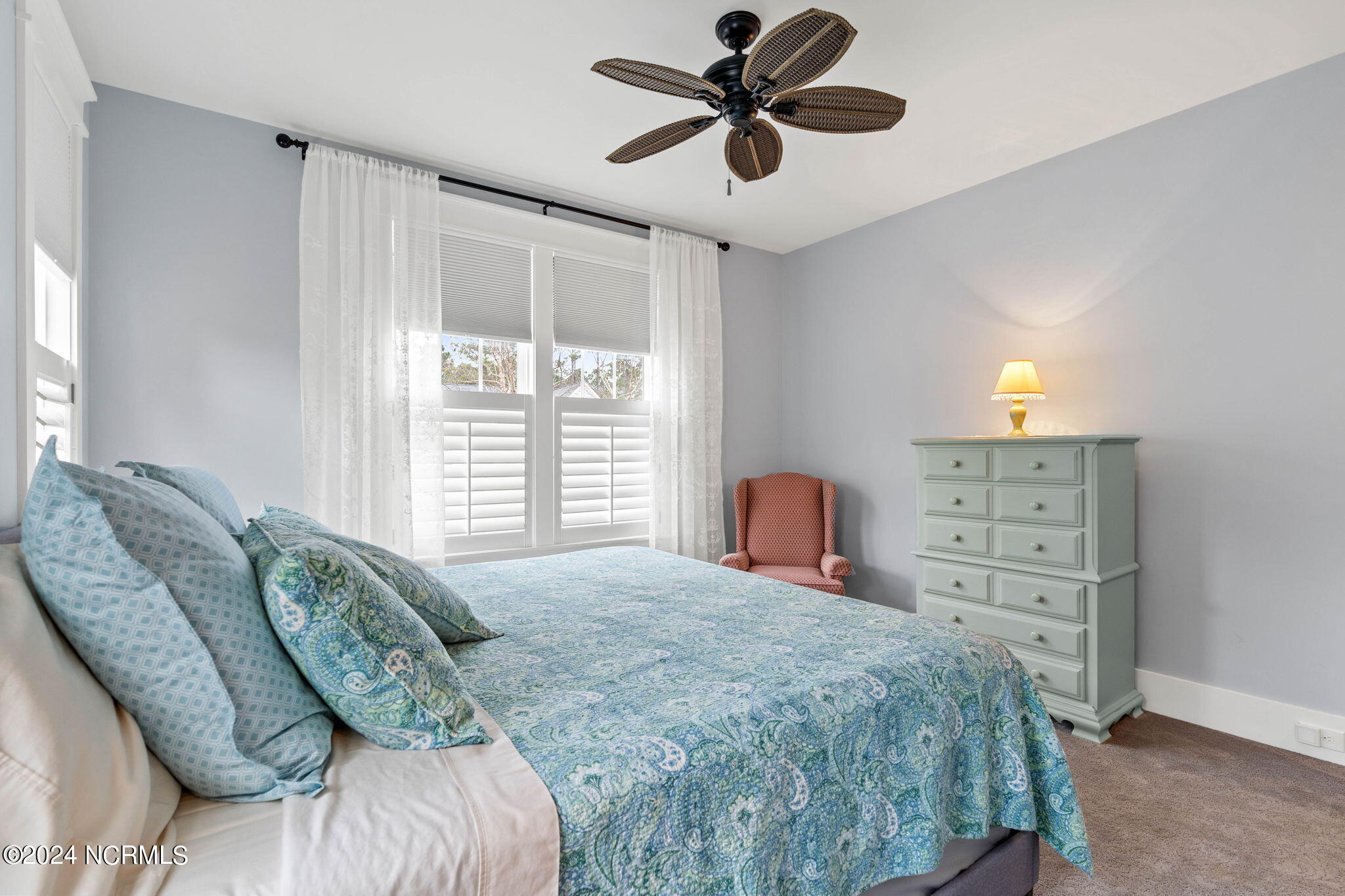 804 Breezewood Drive SE