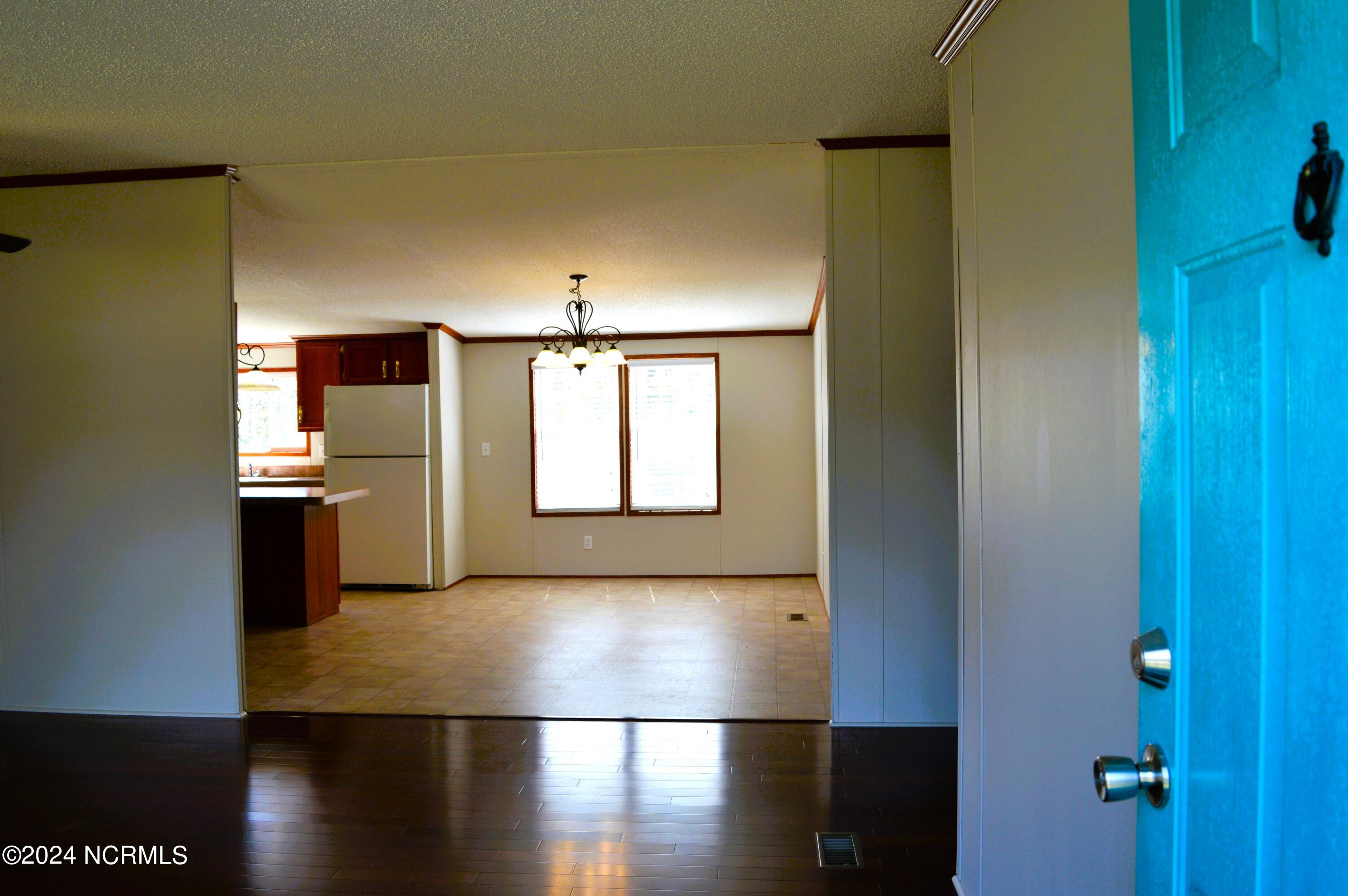 1886 Pelican Point Court SE