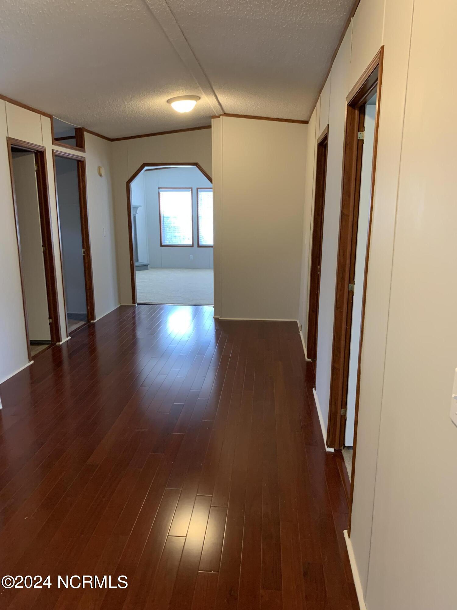 1886 Pelican Point Court SE