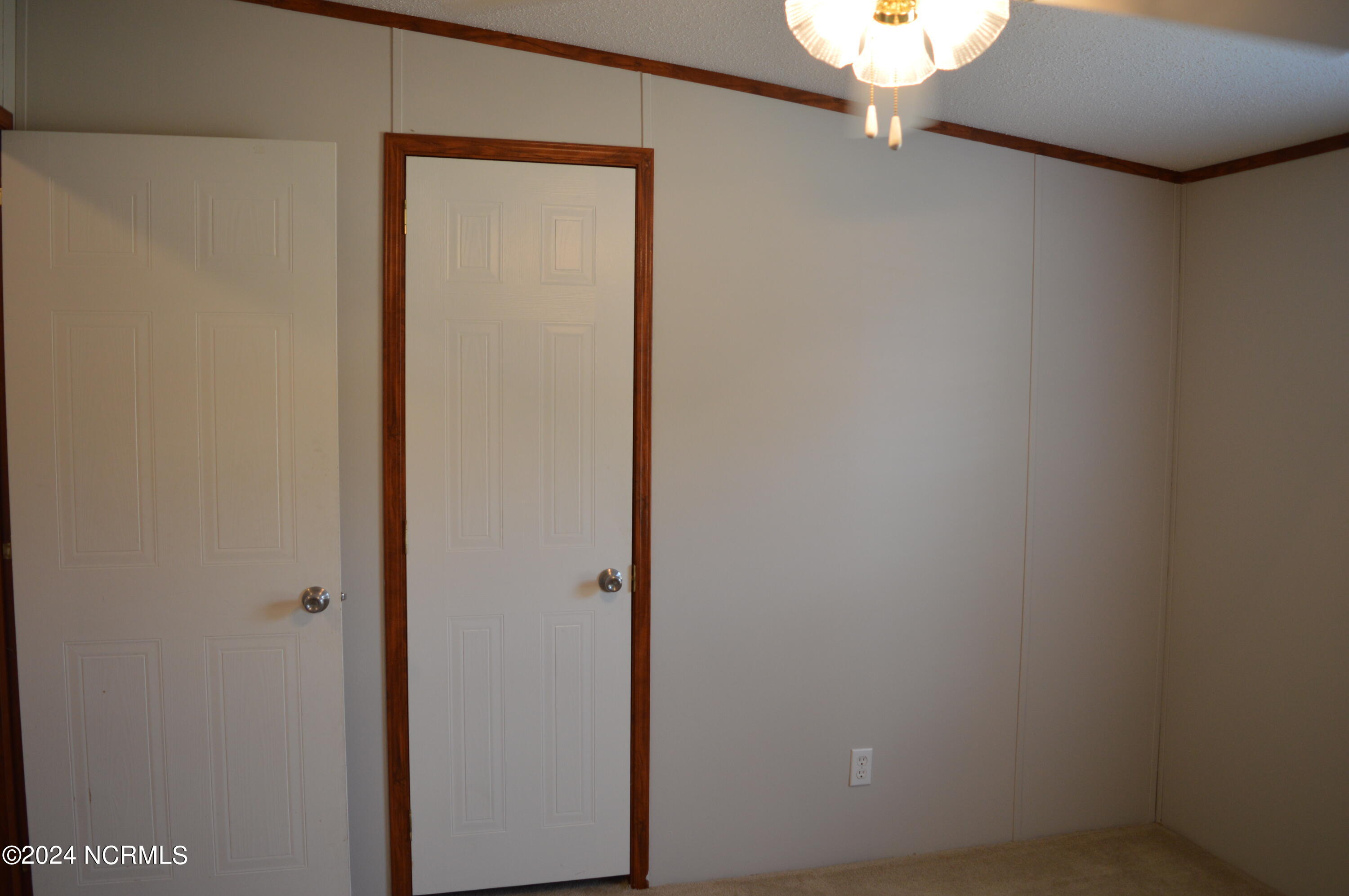 1886 Pelican Point Court SE