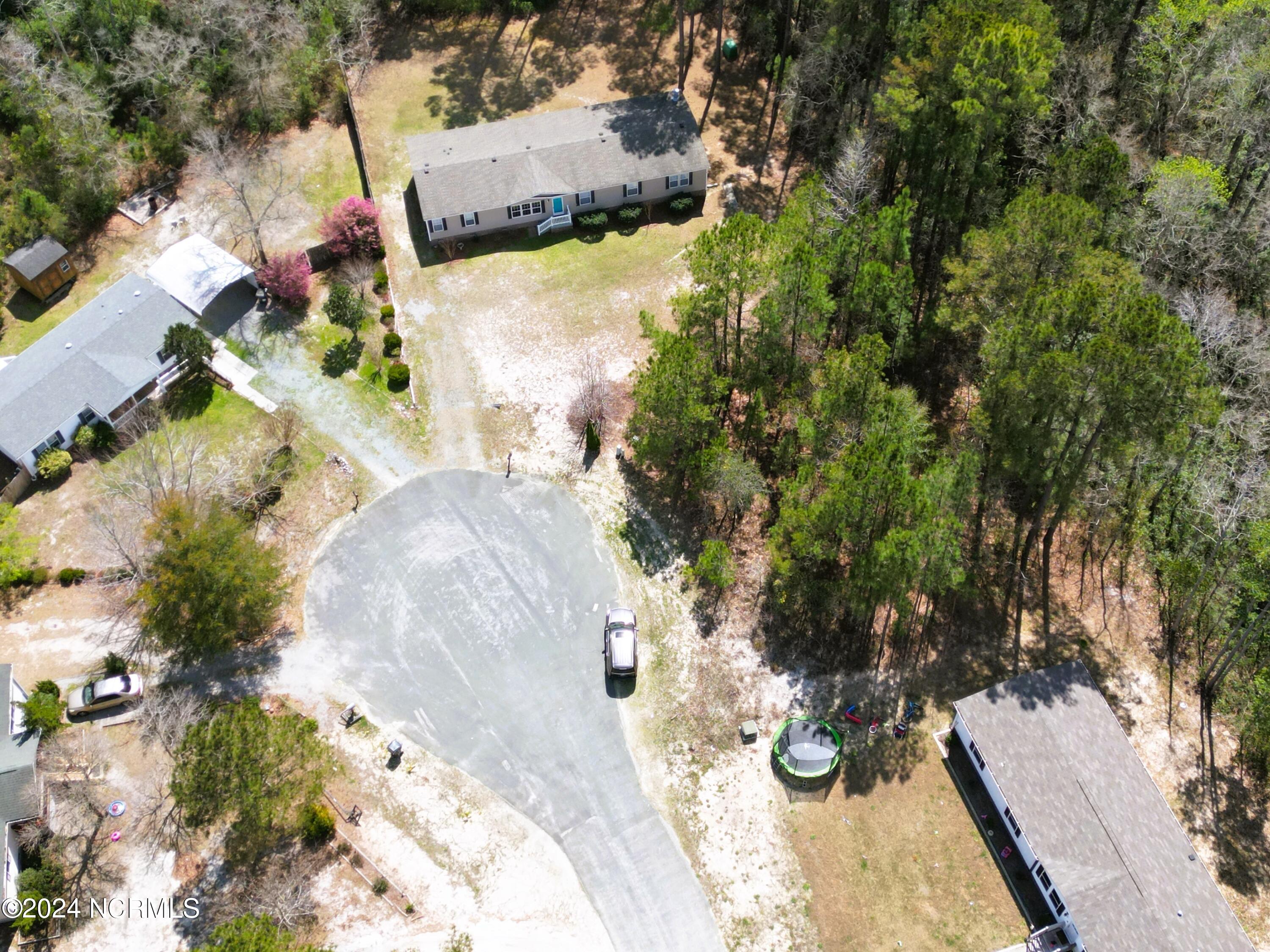 1886 Pelican Point Court SE