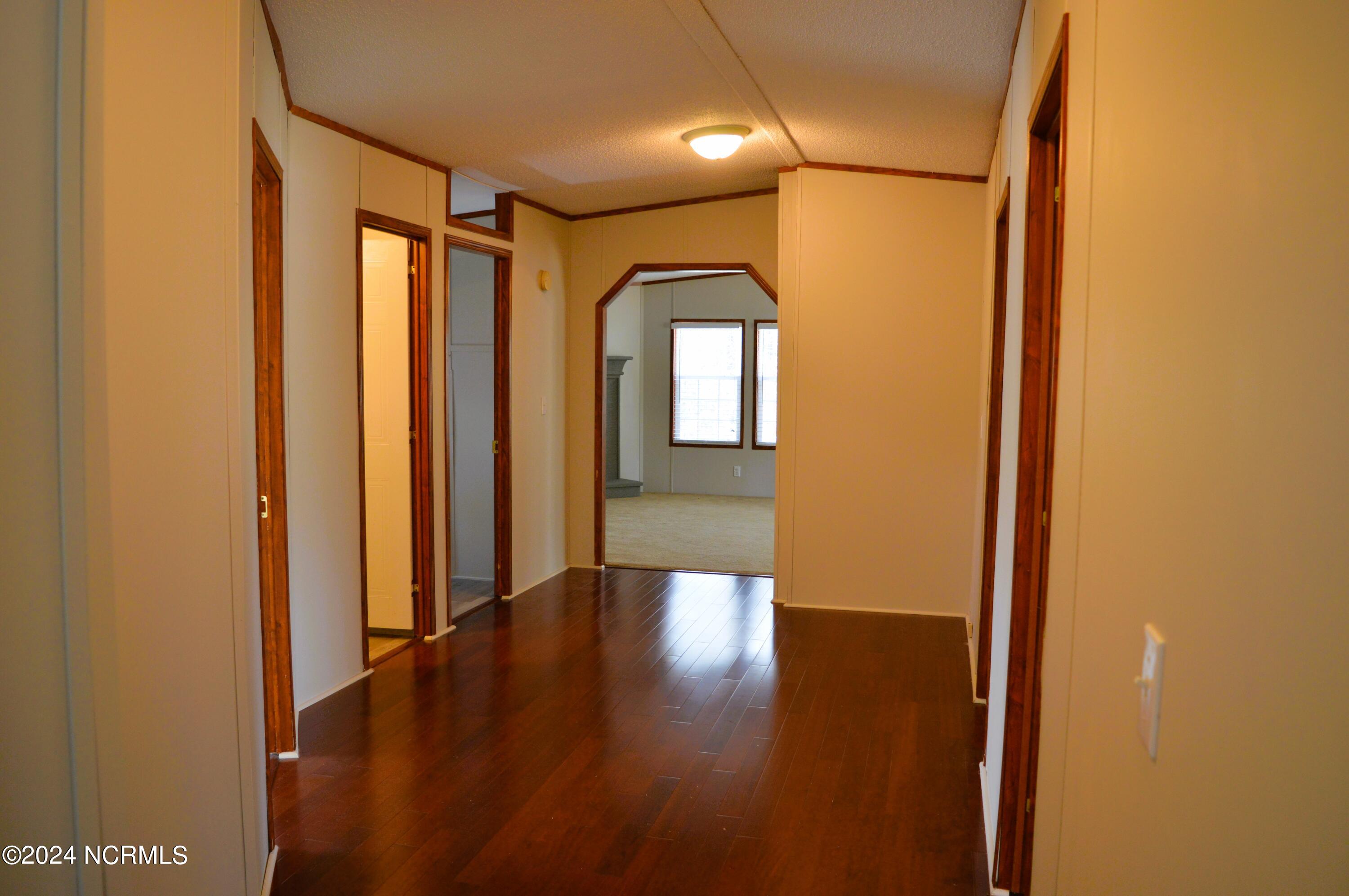 1886 Pelican Point Court SE