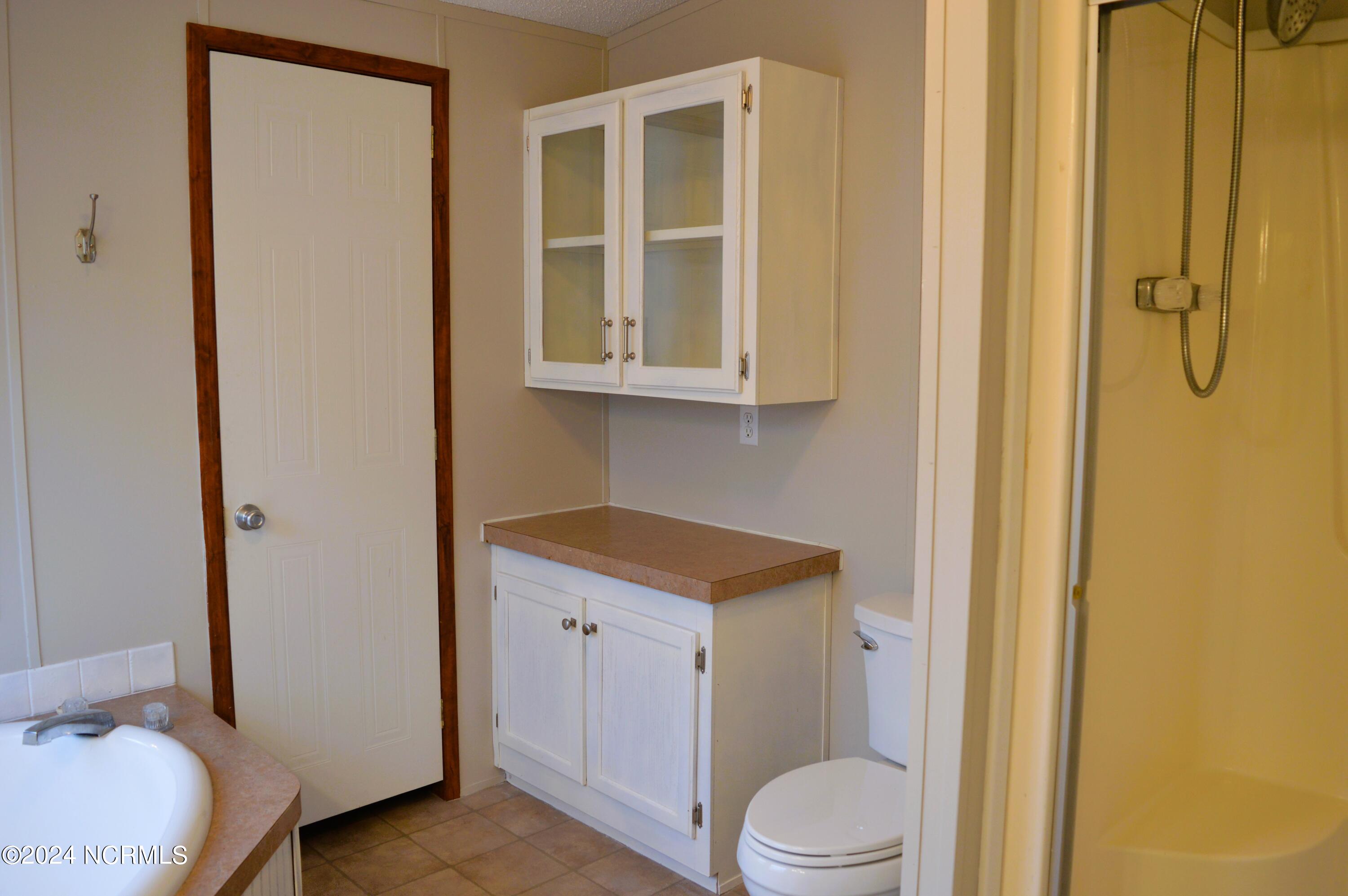 1886 Pelican Point Court SE