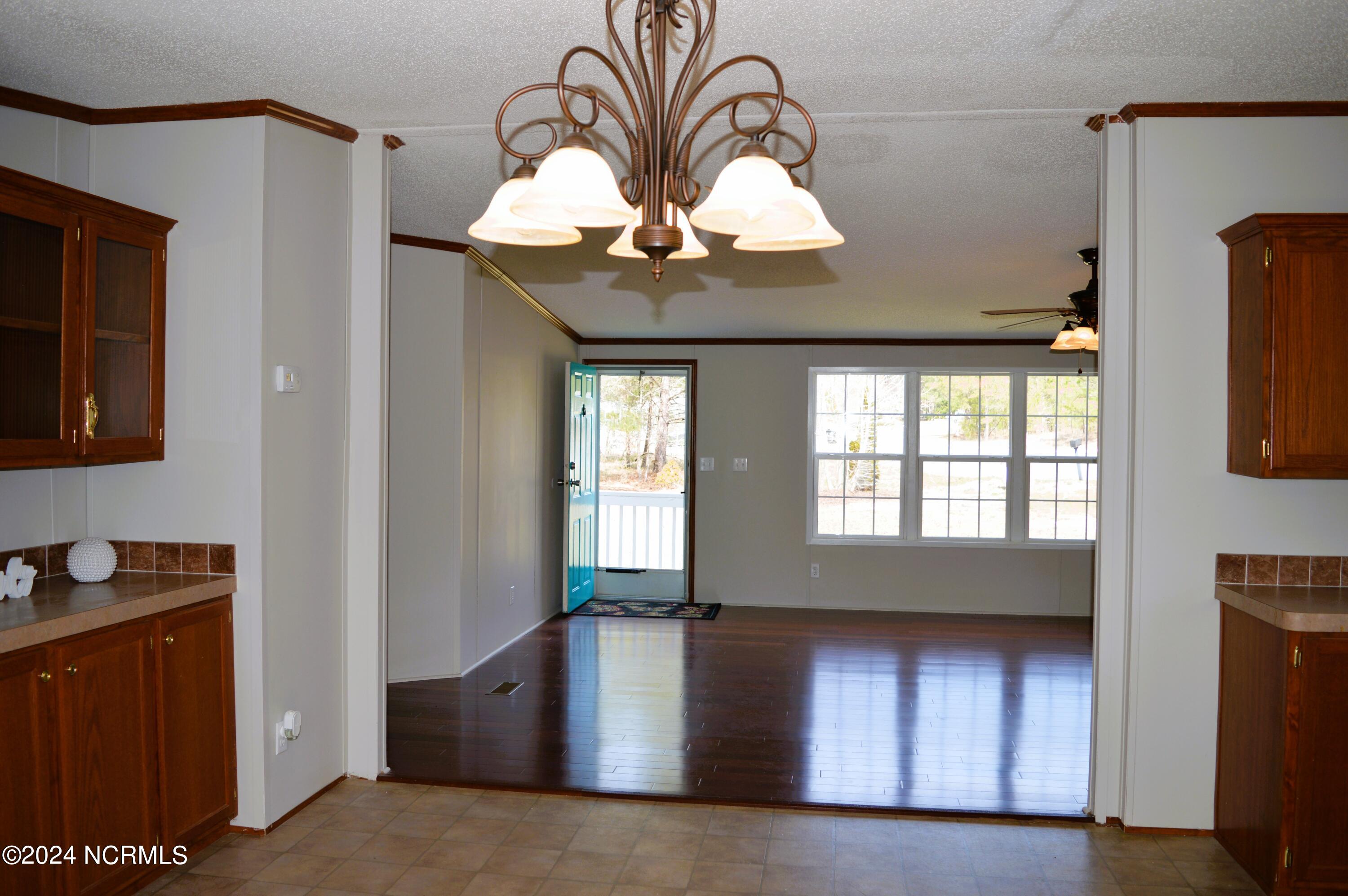 1886 Pelican Point Court SE